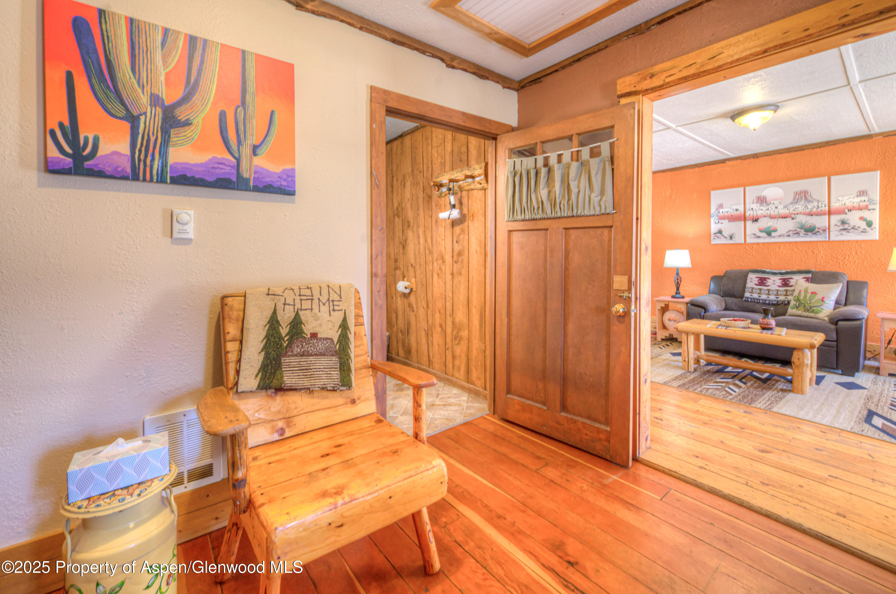 404 S Oak Street Property Photo 14