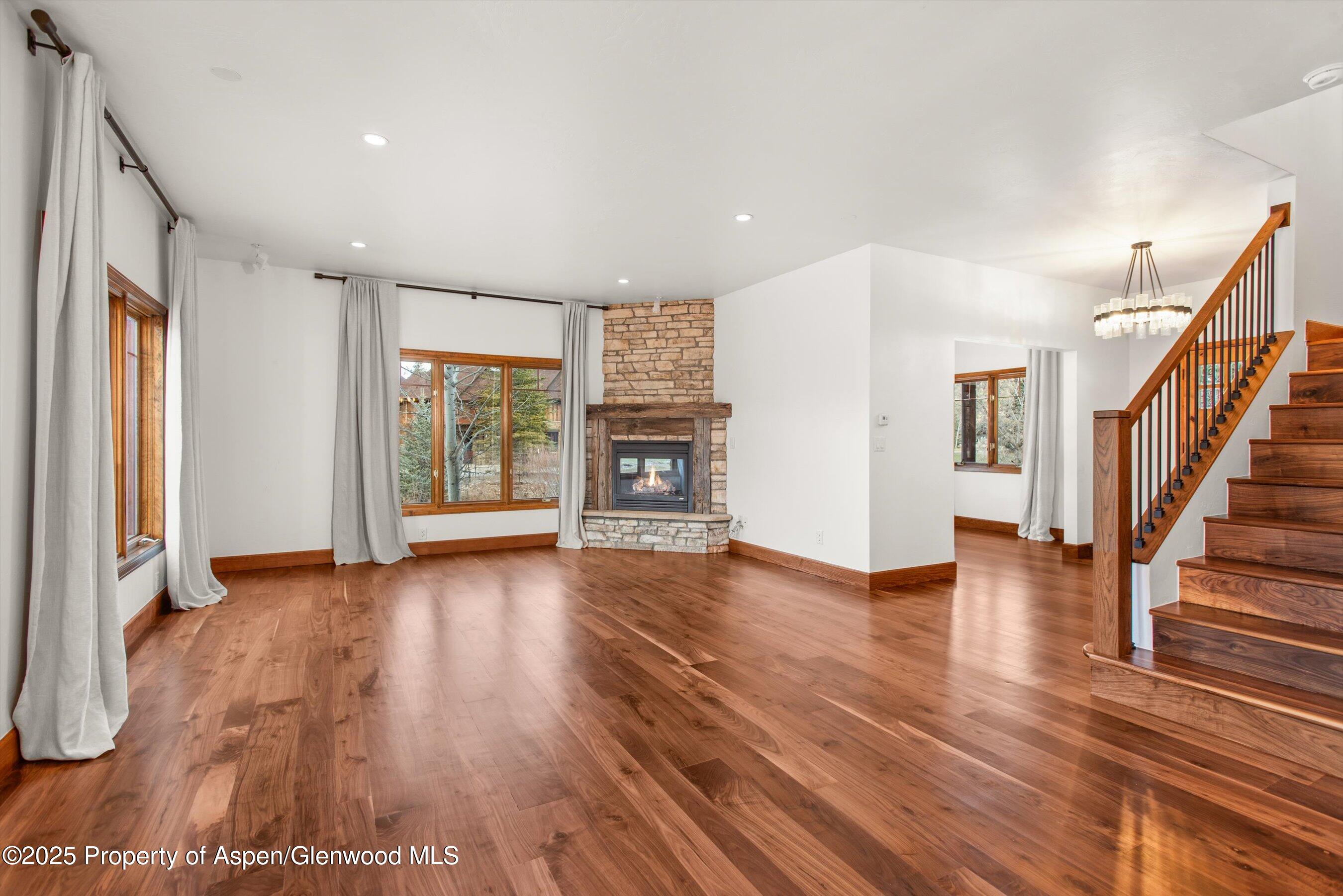 75 Buffalo Lane Property Photo 8