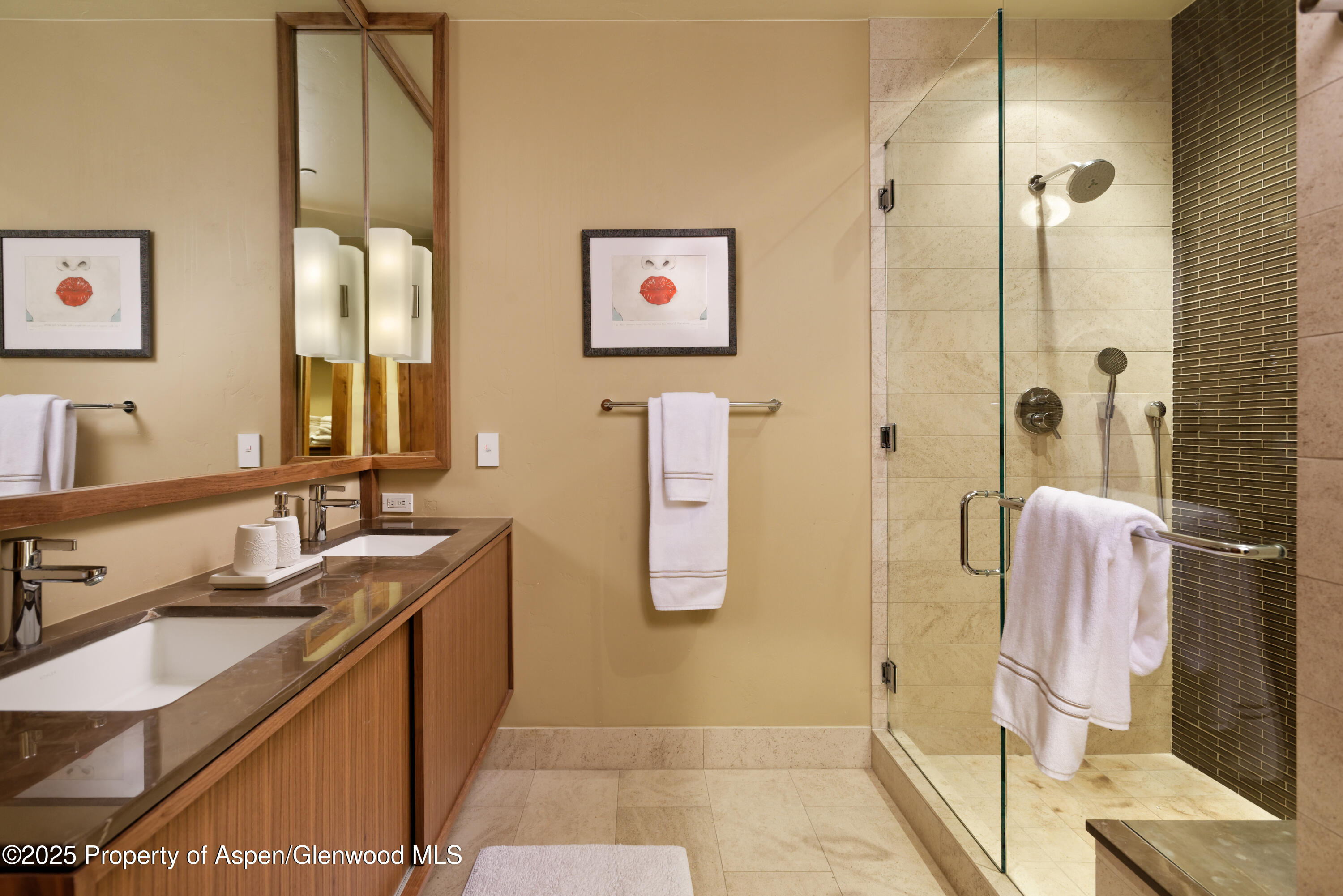 1395 Sierra Vista Drive, Unit 1 Property Photo 27