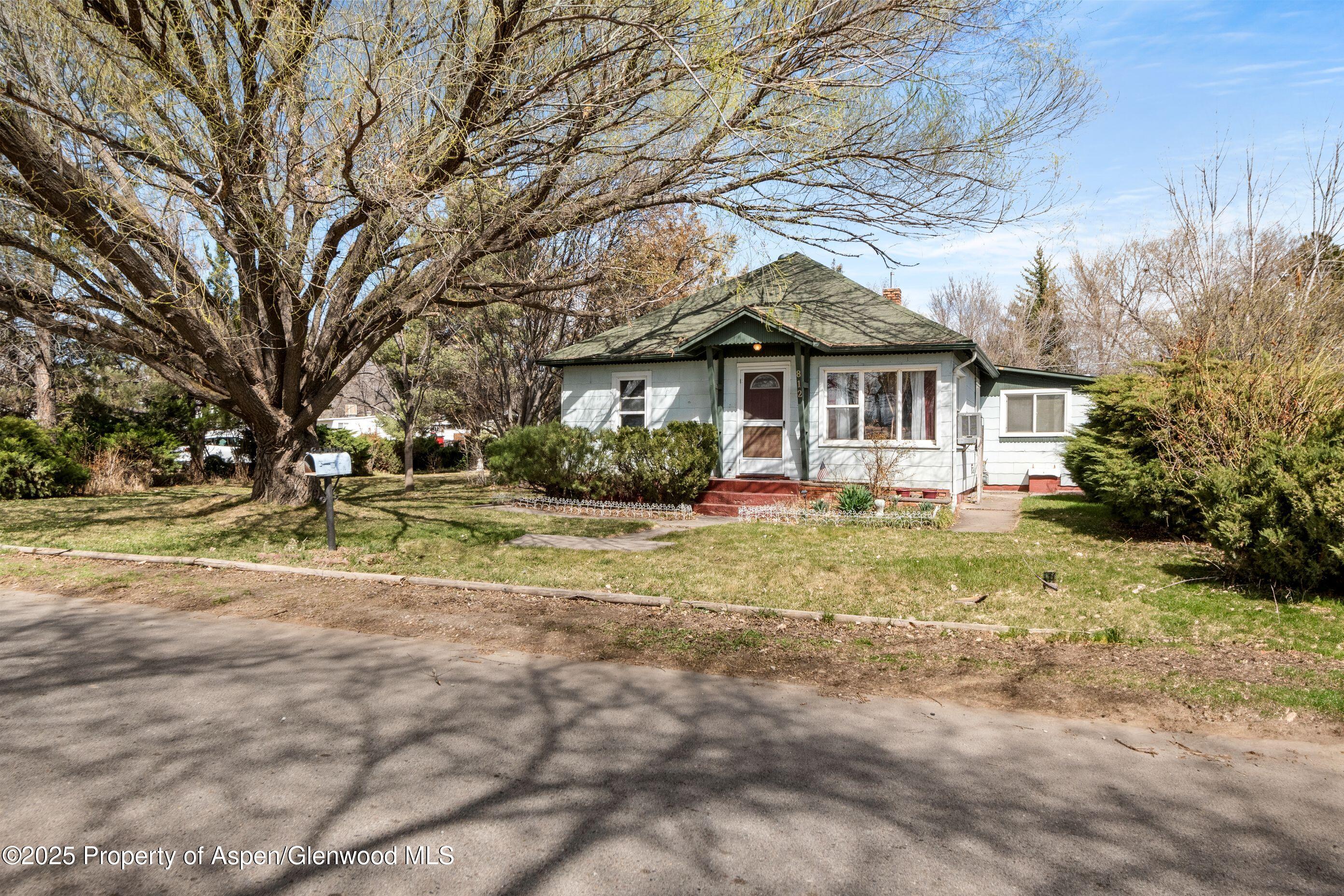 812 Home Avenue Property Photo 2