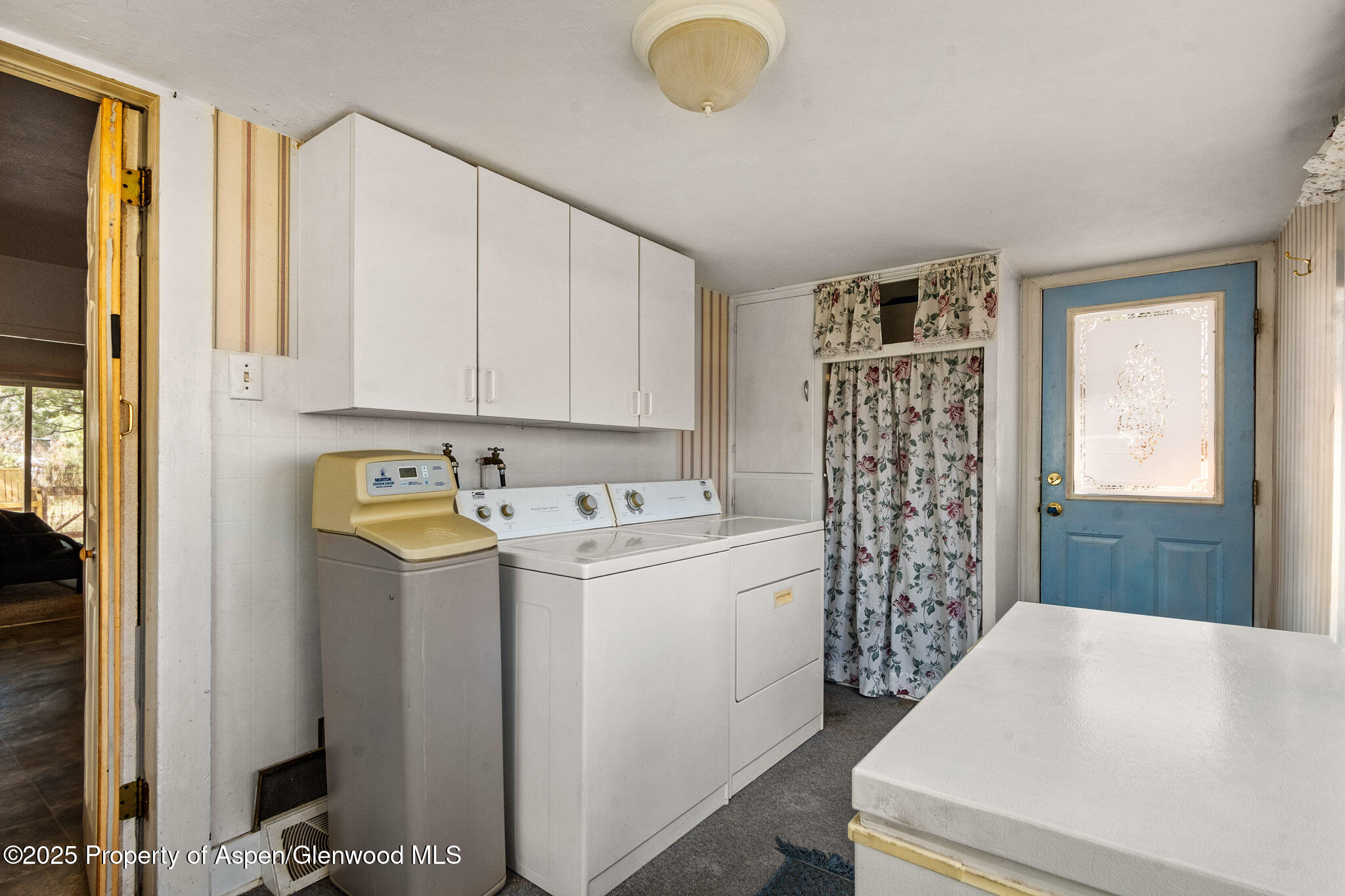 812 Home Avenue Property Photo 17