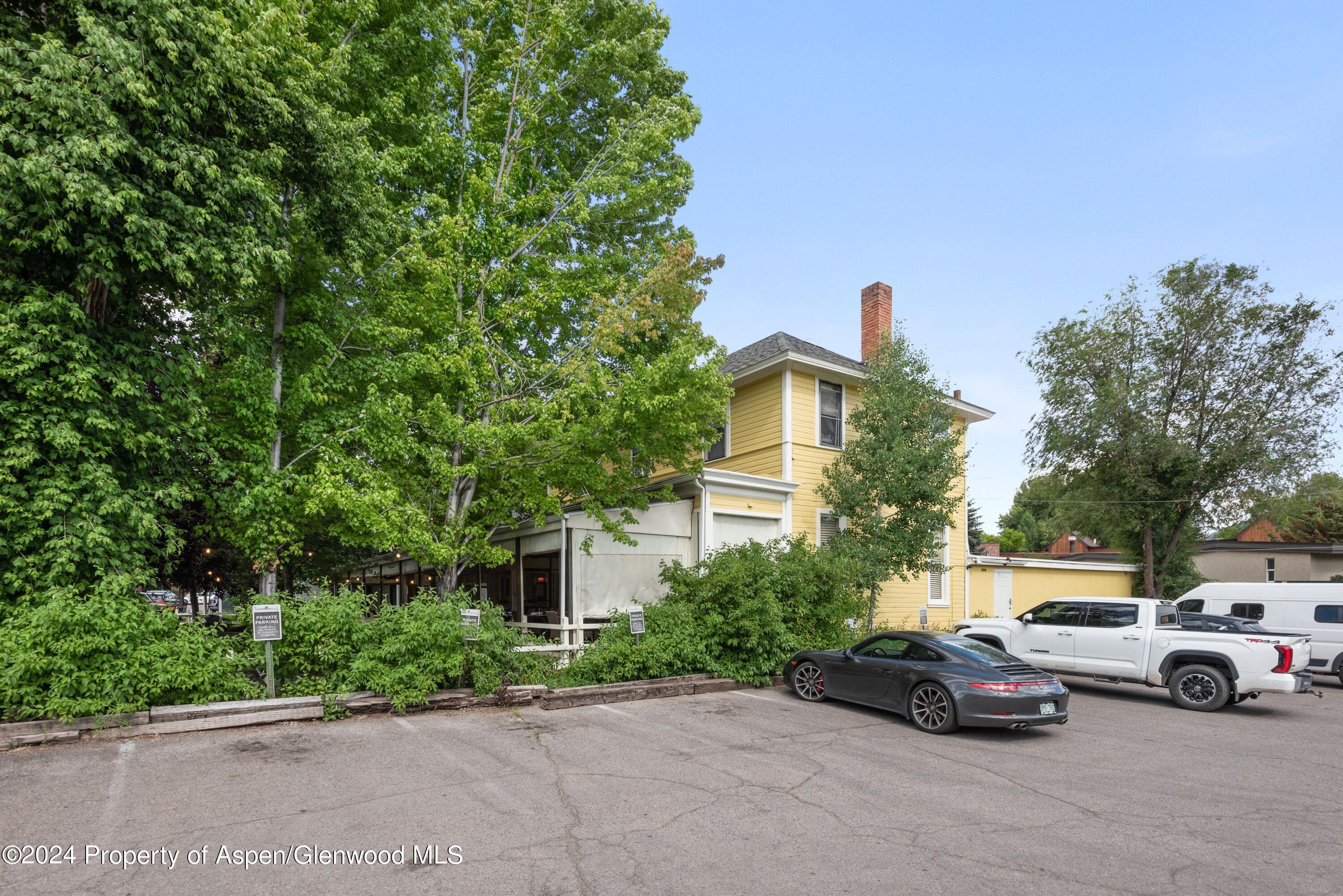165 Midland Avenue Property Photo 8