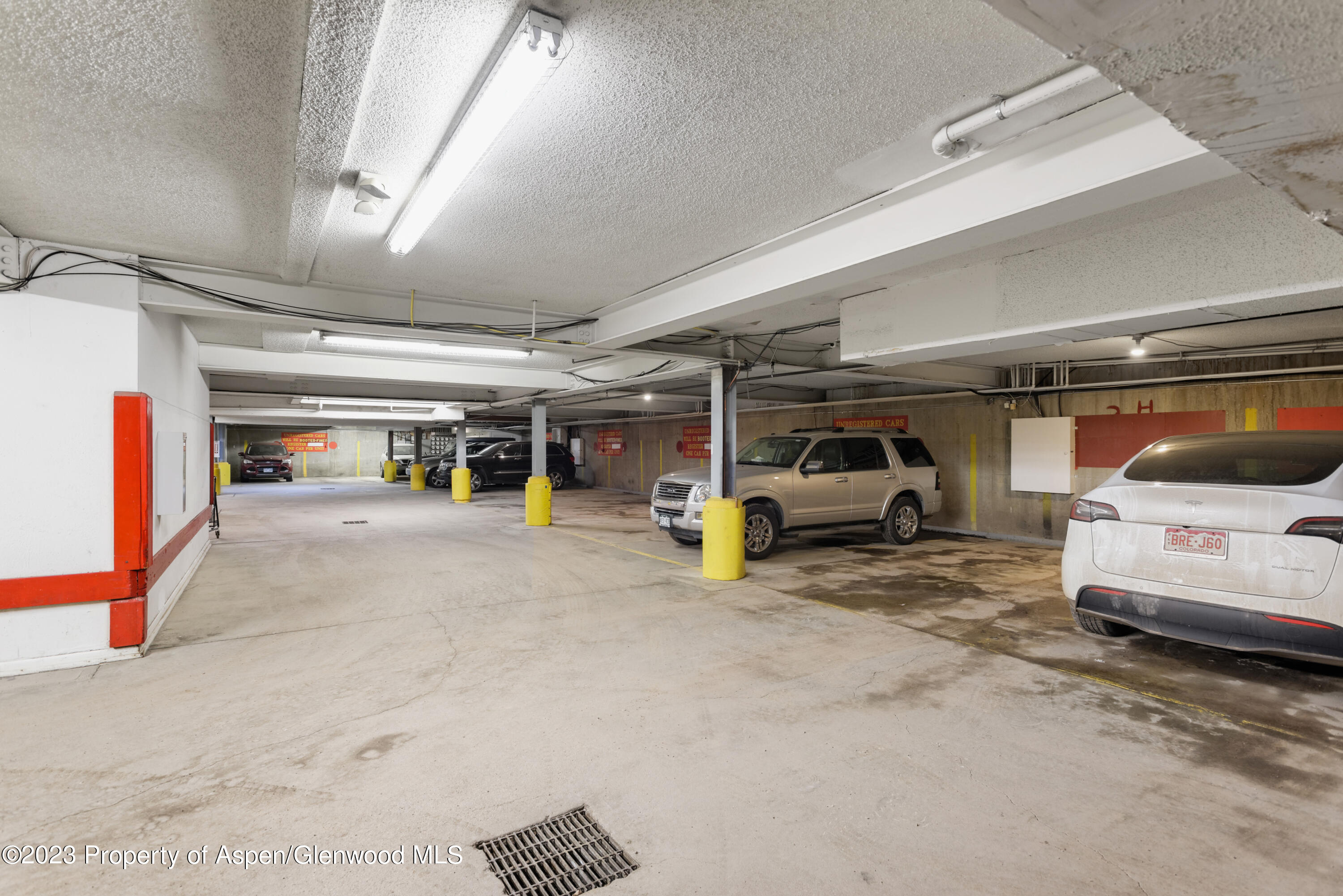 205 E Durant Avenue, 3e Property Photo 20