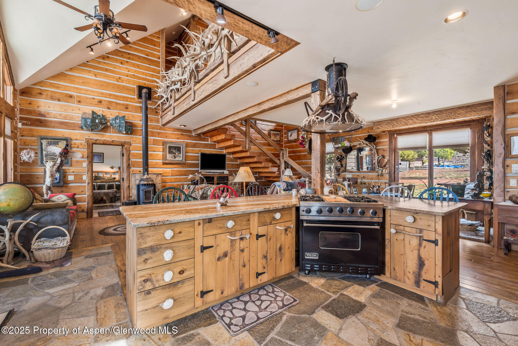 76 County Road 60b Property Photo 5