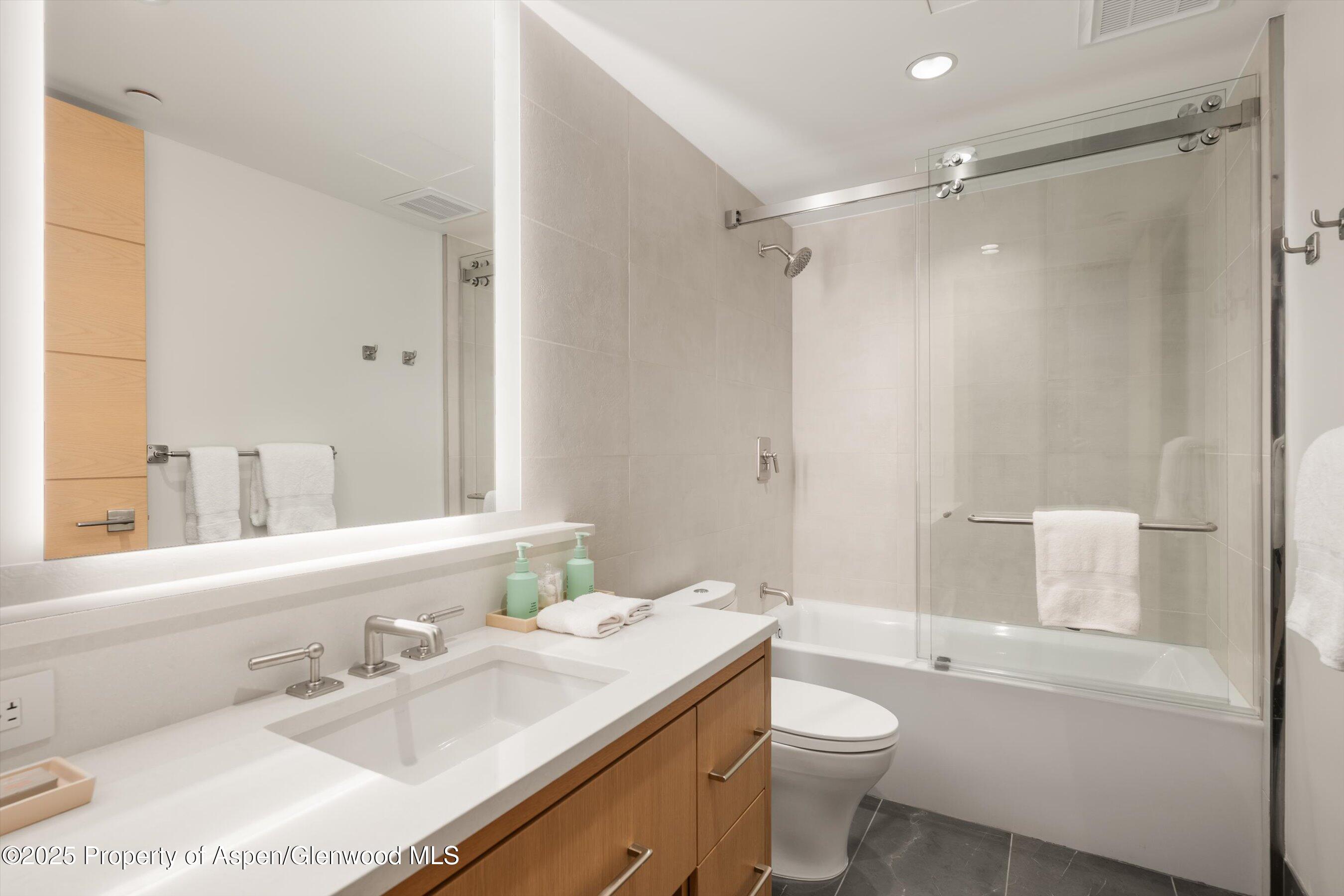 130 Wood Road, 353-355 Property Photo 40