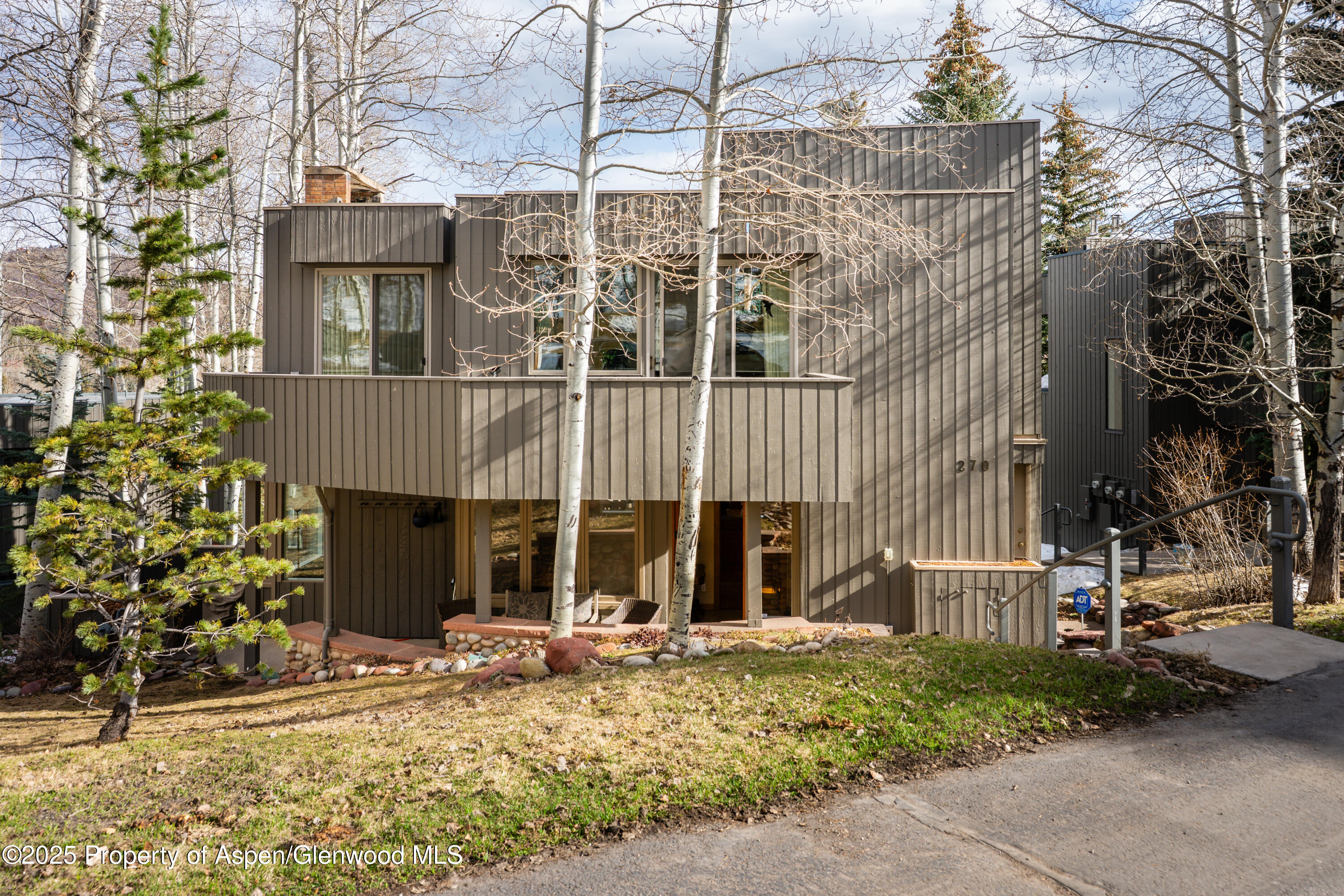 270 Meadow Ranch Property Photo 17