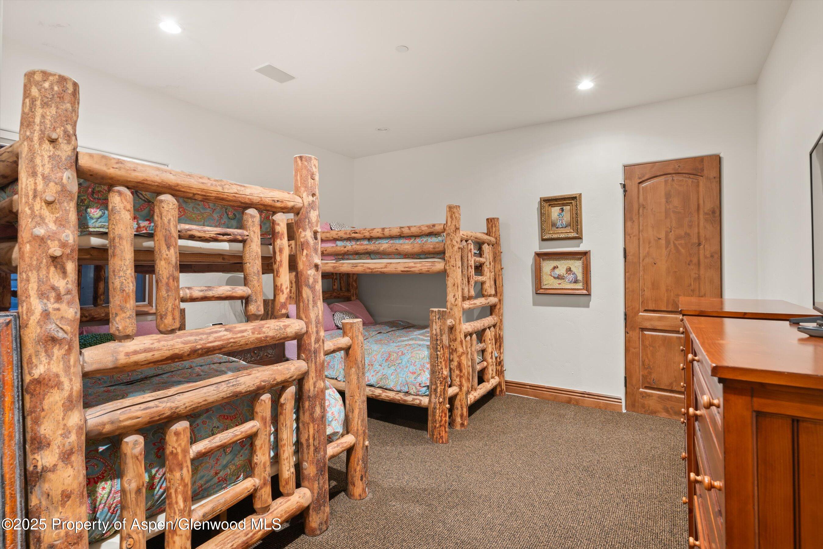 180 Exhibition Lane Property Photo 19