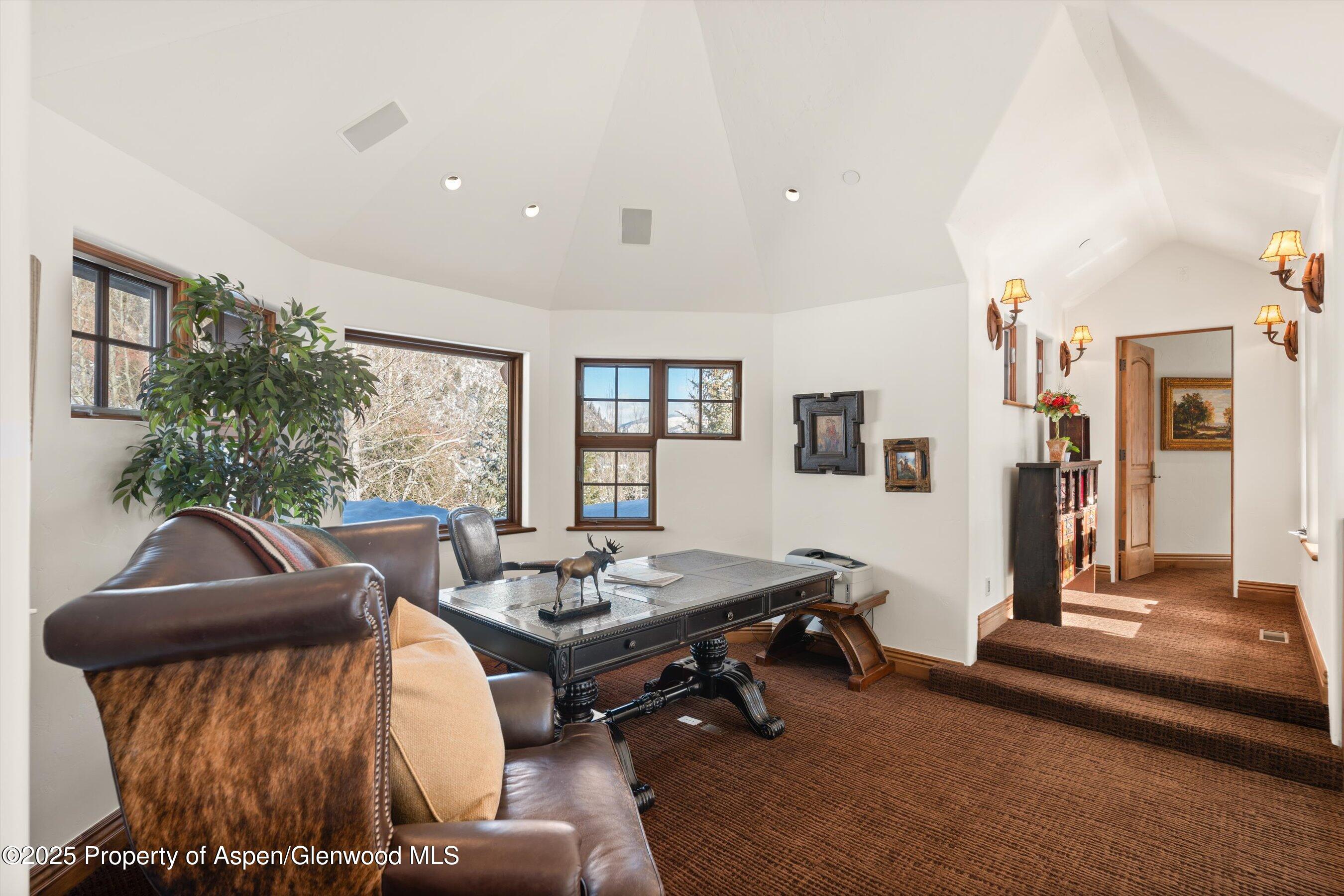 180 Exhibition Lane Property Photo 23
