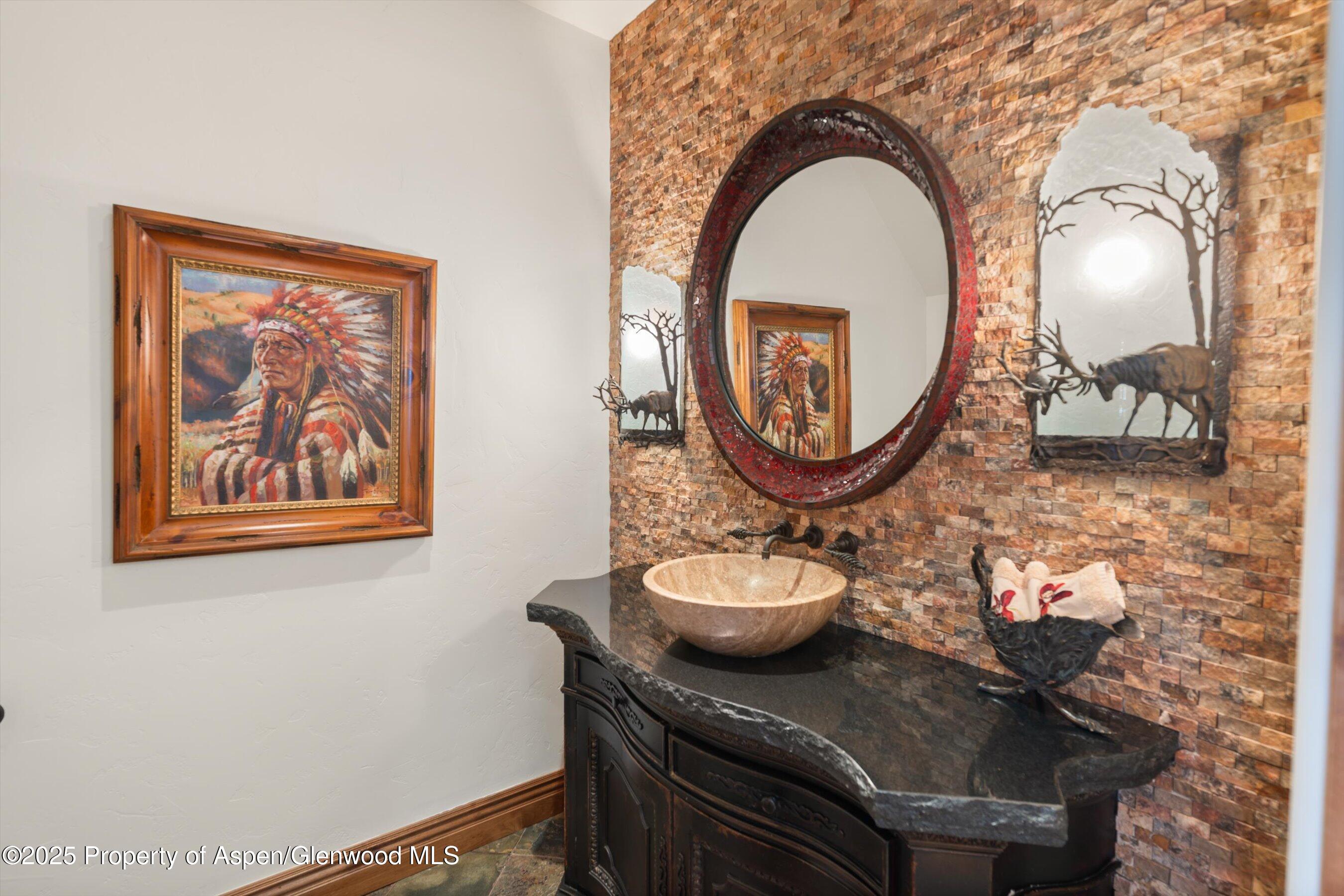 180 Exhibition Lane Property Photo 25