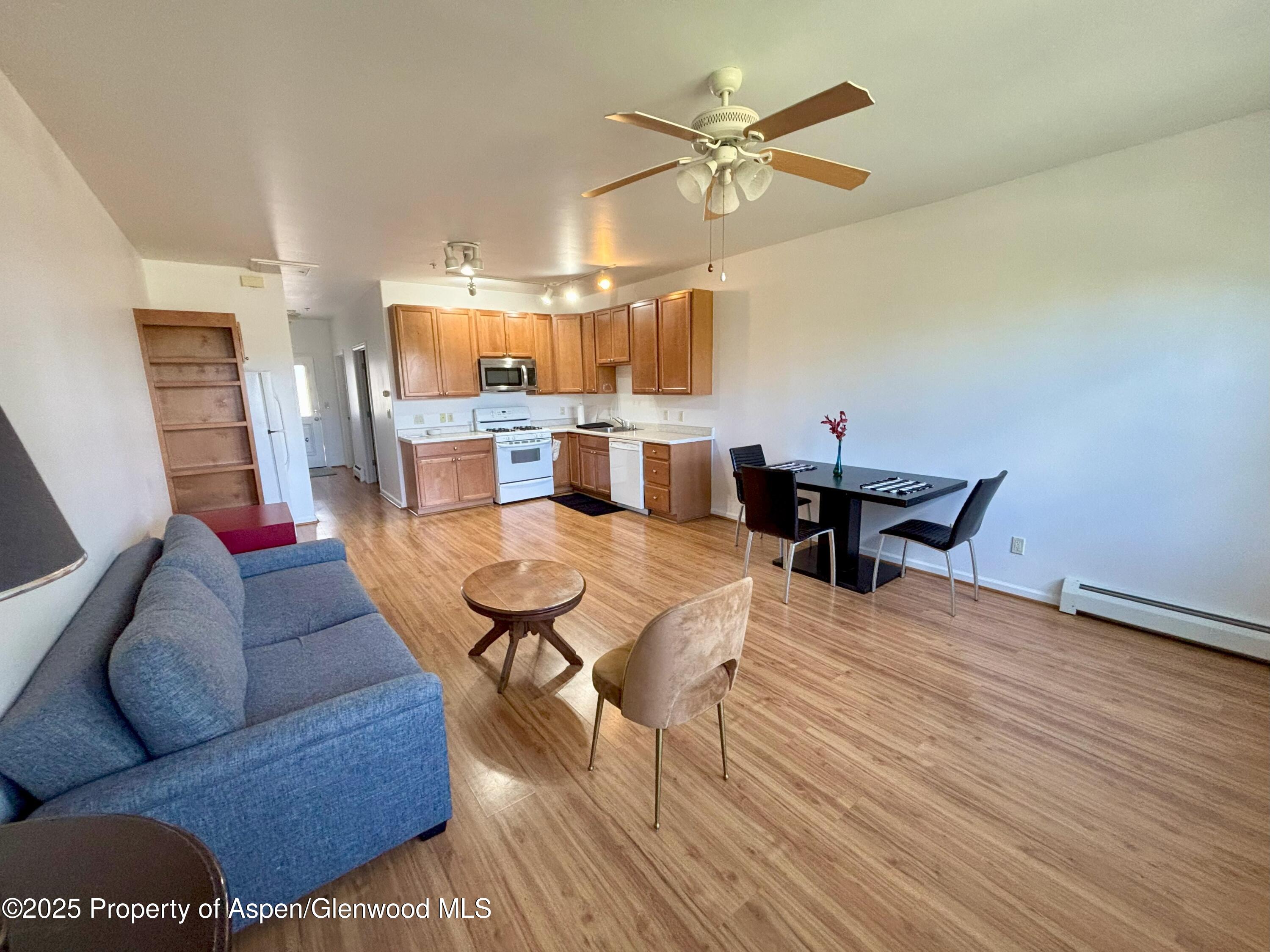 712 Lakeside Drive Property Photo 2