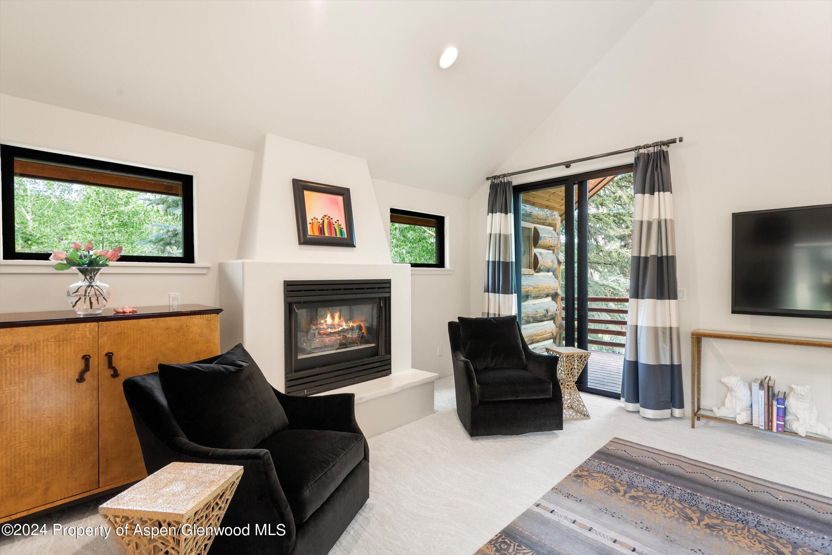 188 Branding Lane Property Photo 11