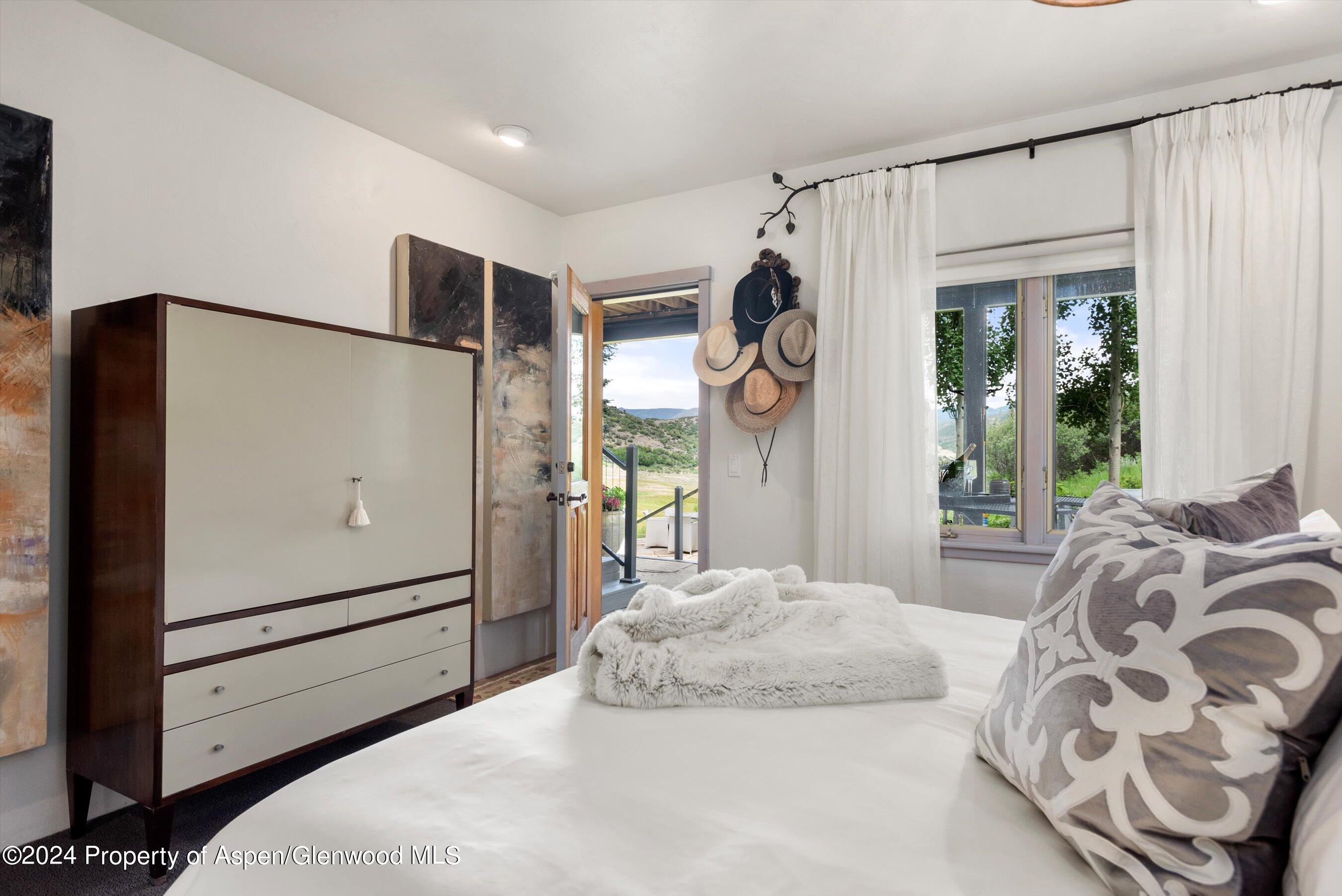 188 Branding Lane Property Photo 14