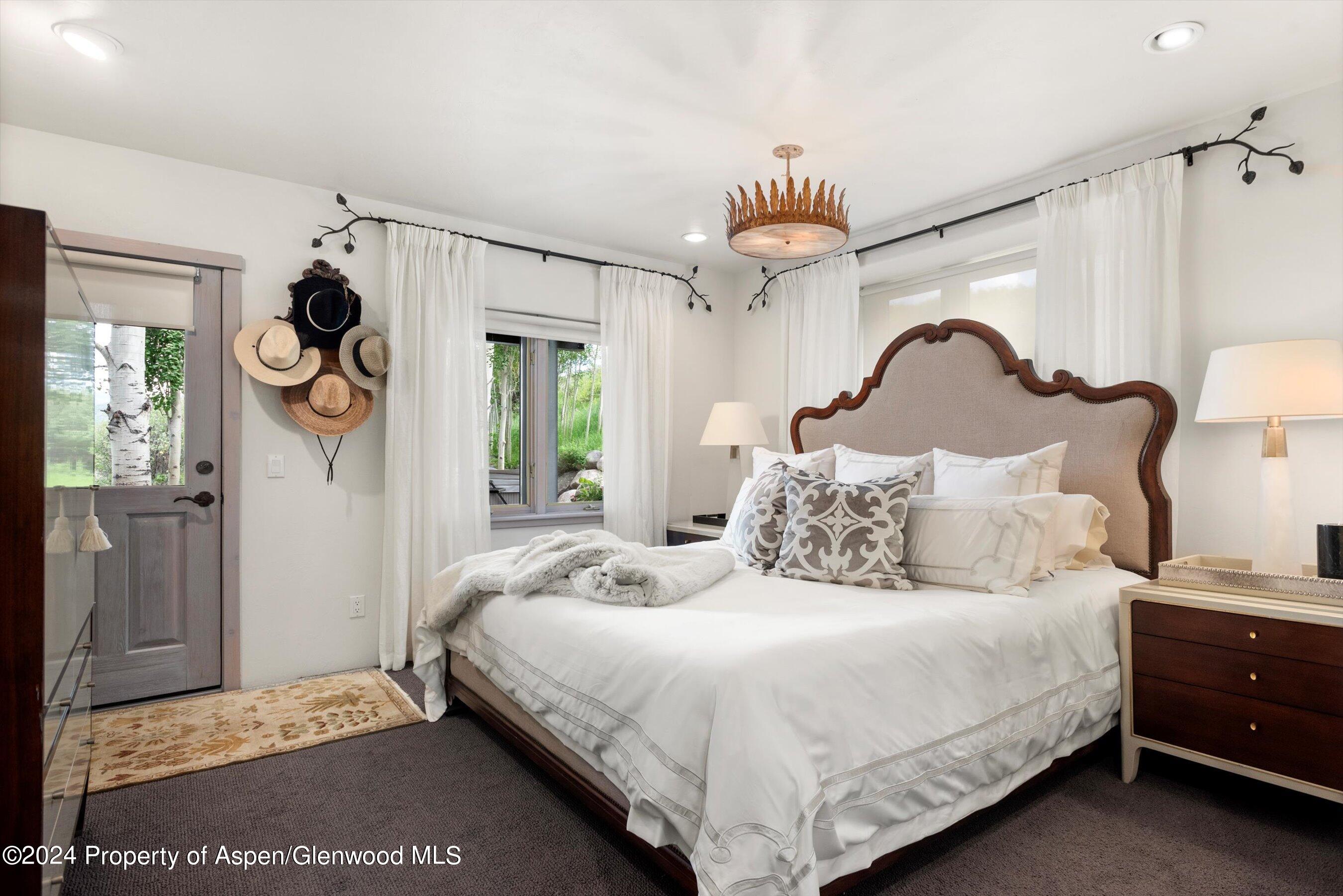 188 Branding Lane Property Photo 15