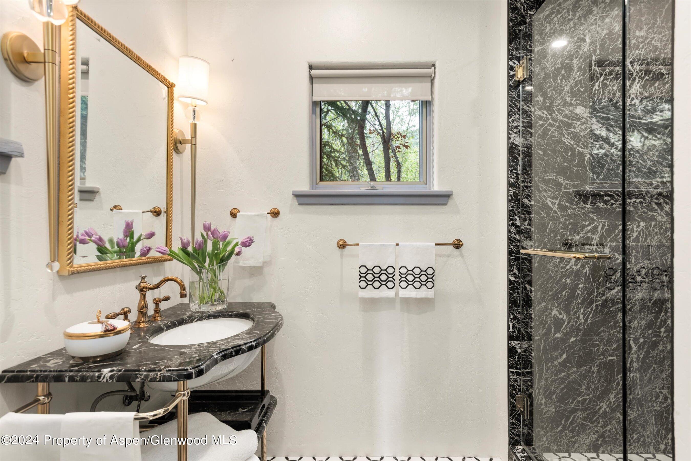 188 Branding Lane Property Photo 16