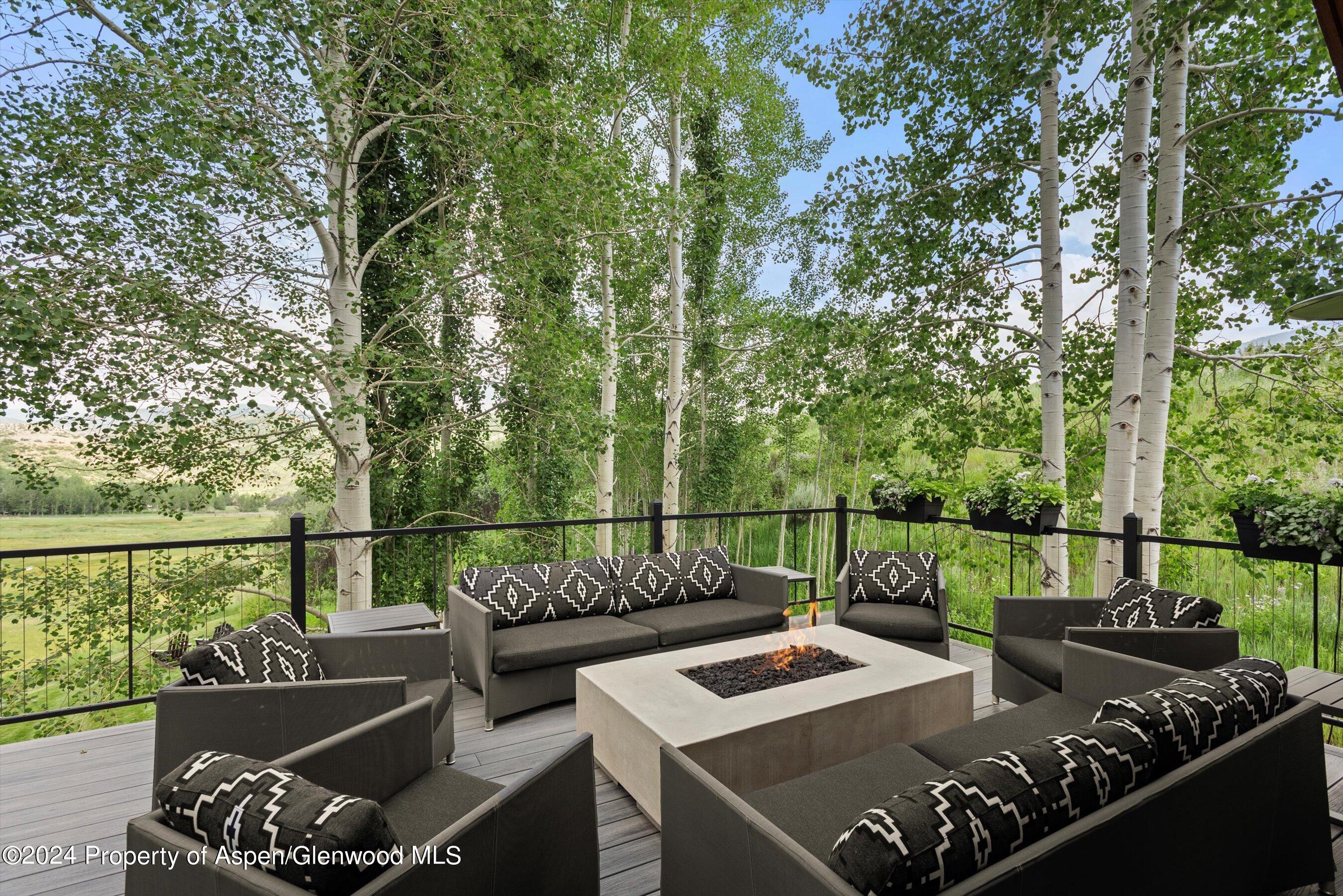 188 Branding Lane Property Photo 24