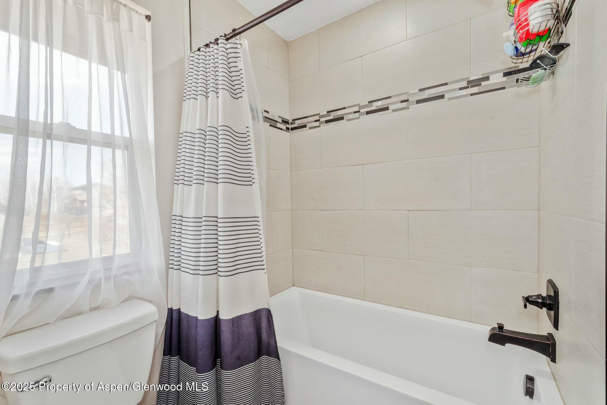 342 Lake View Road Property Photo 34