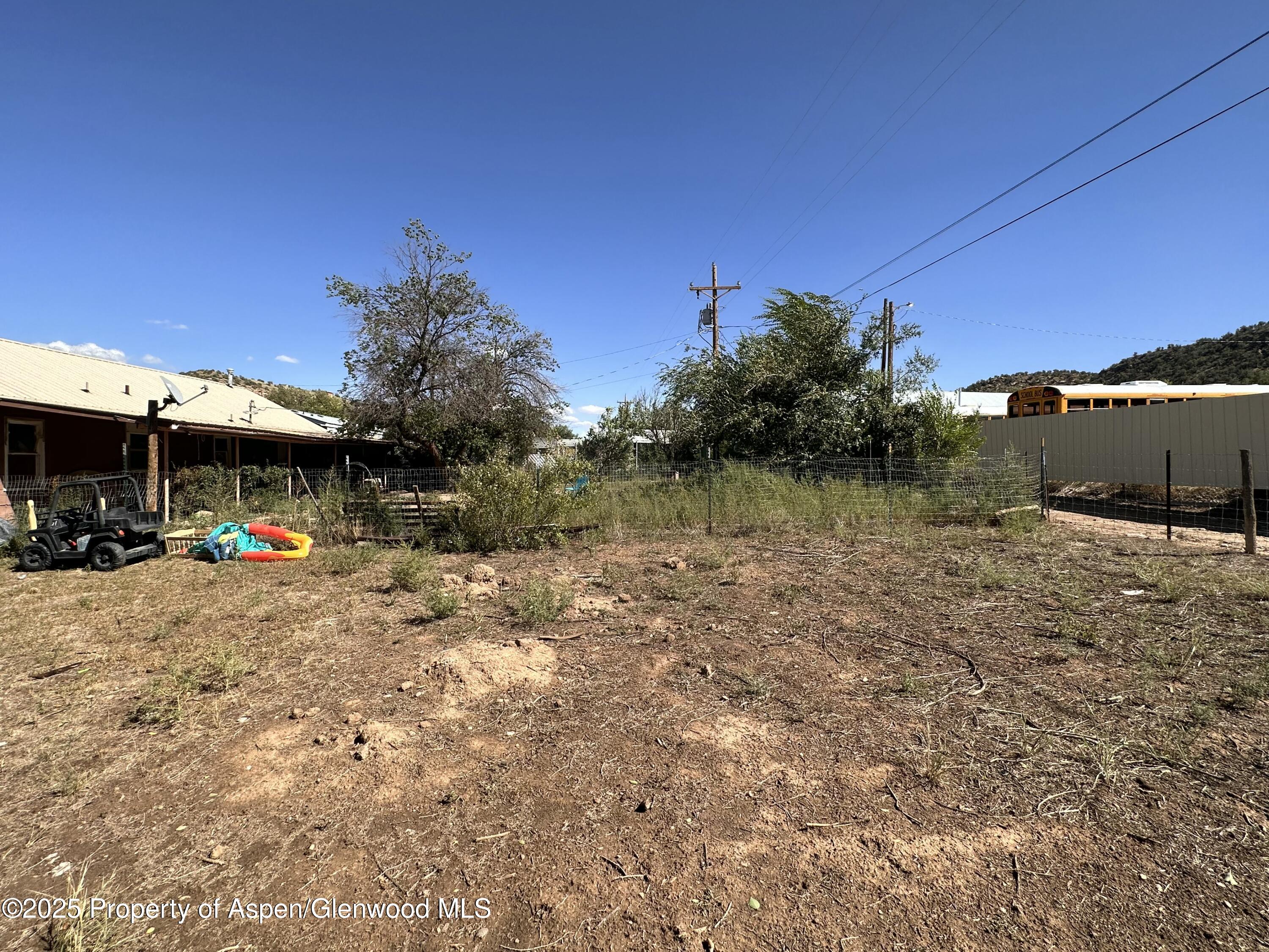 317 Payson Street Property Photo 4