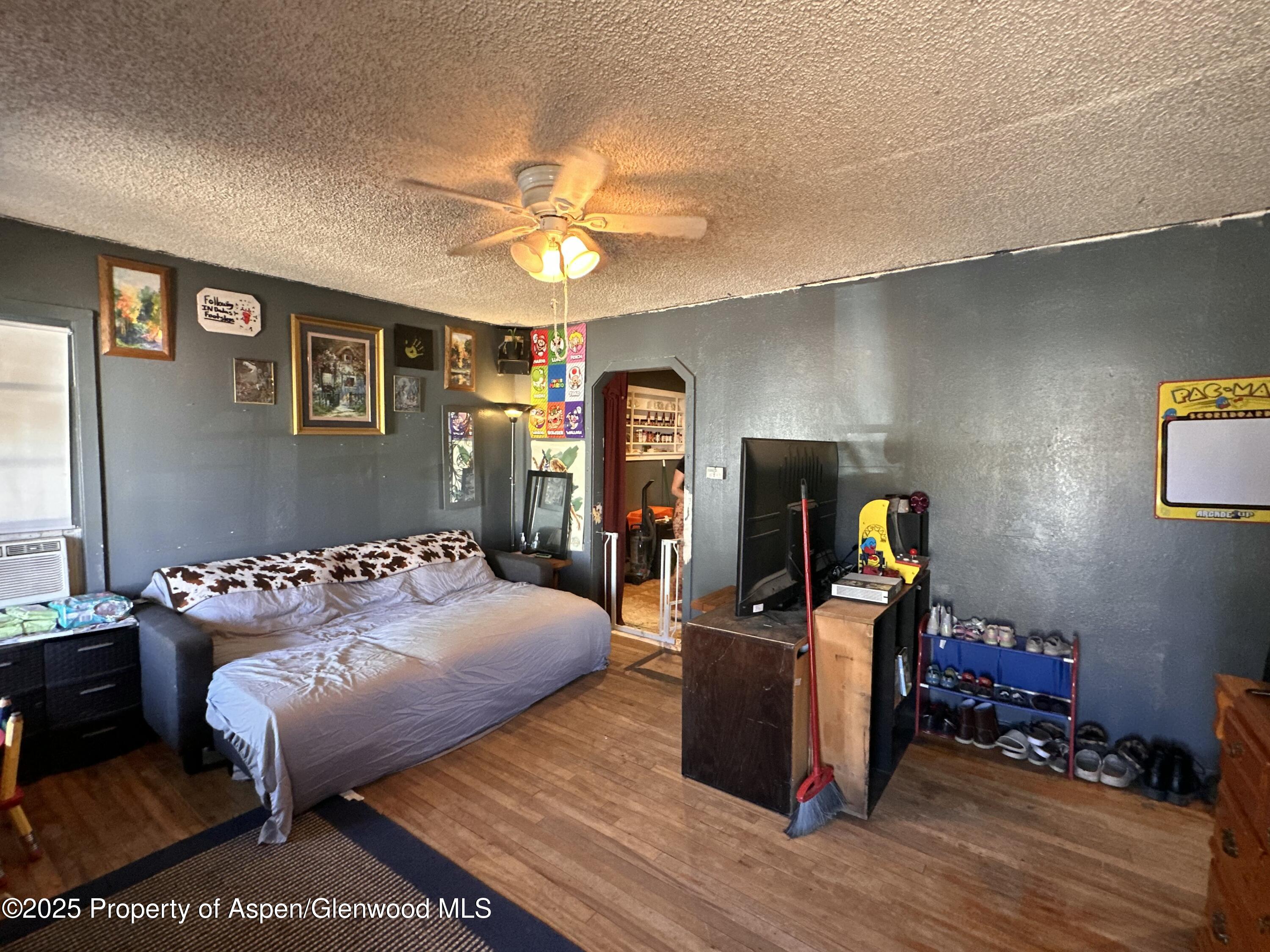 317 Payson Street Property Photo 6