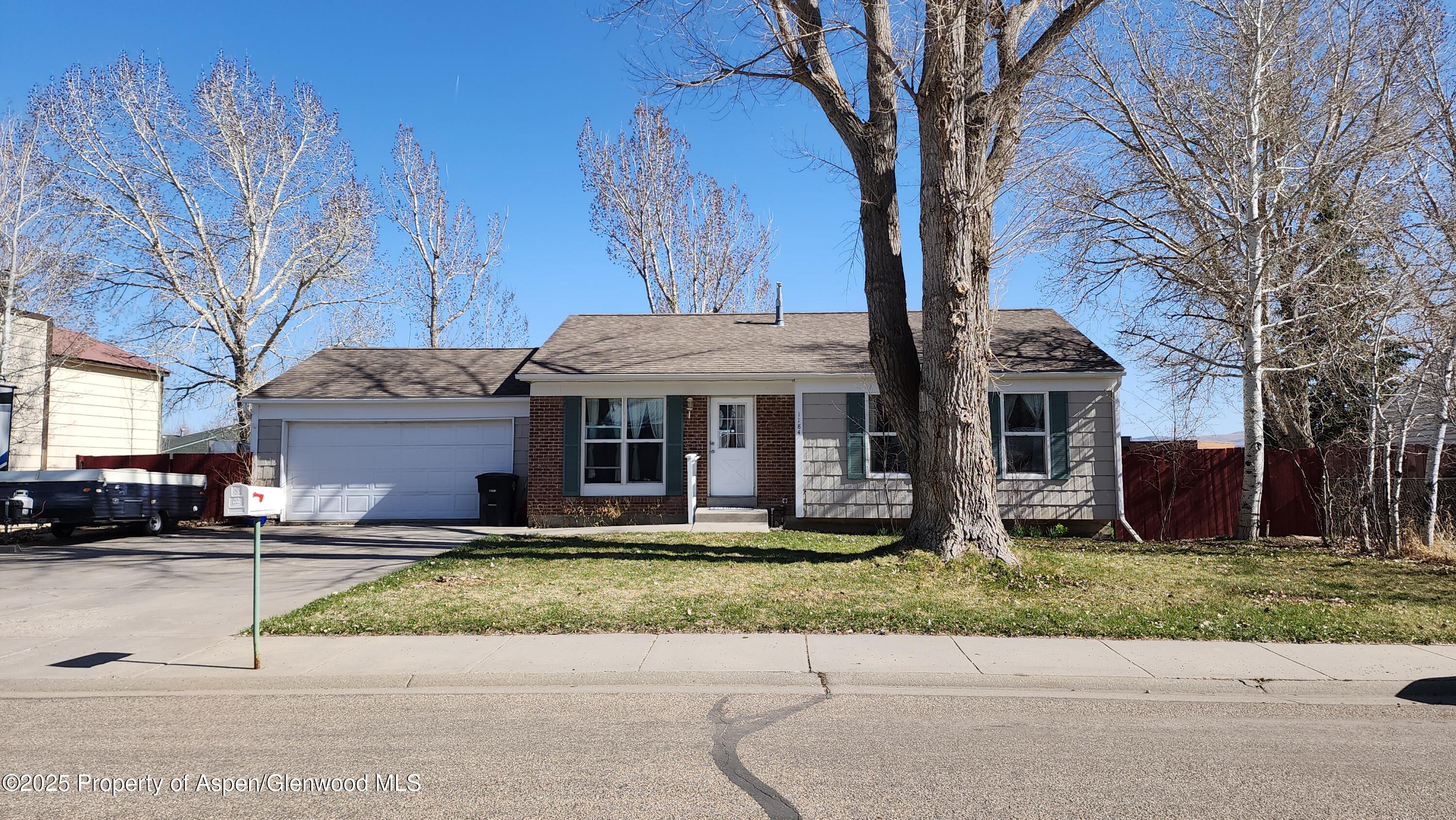 1184 Crest Drive
