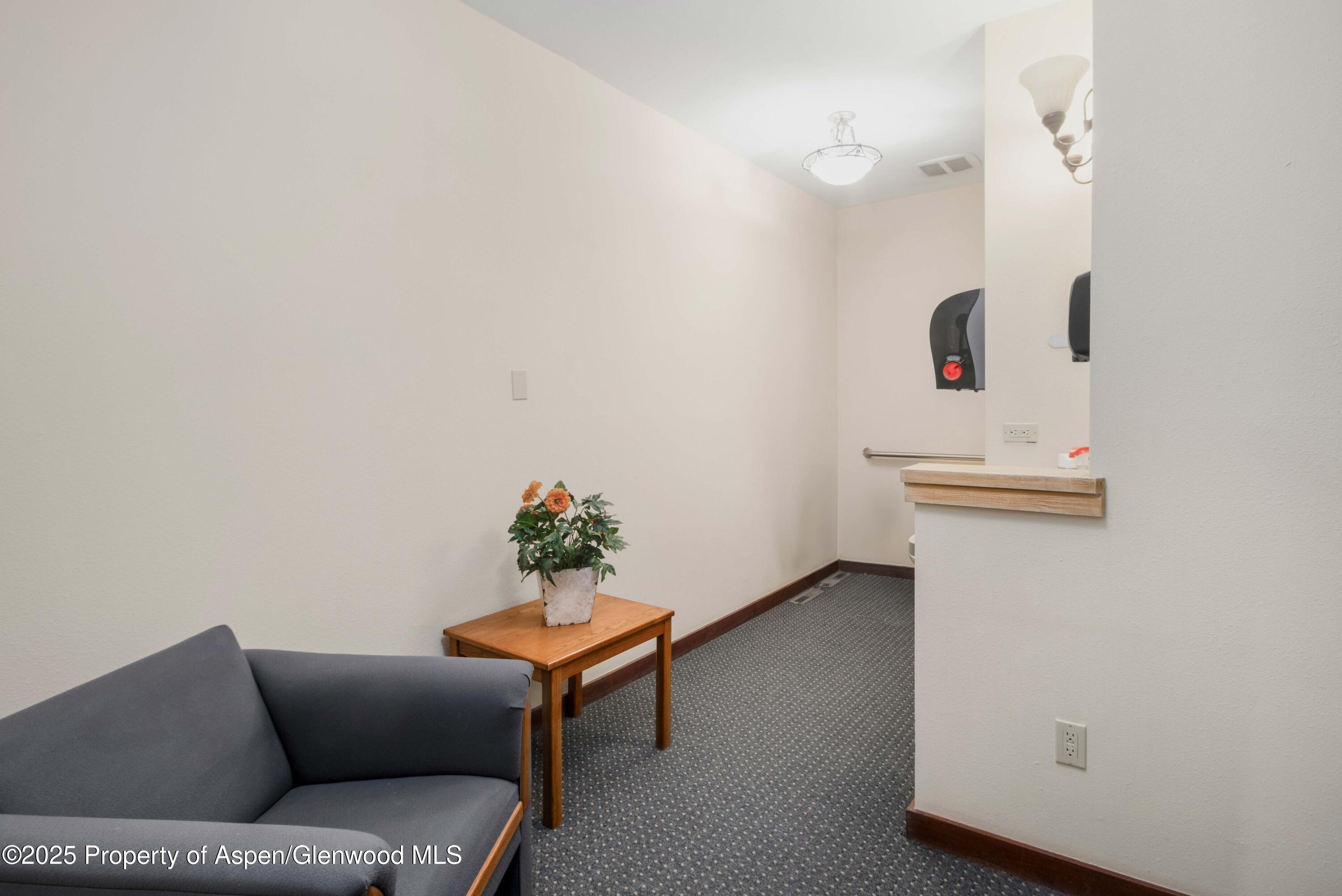 931 Grand Avenue Property Photo 21