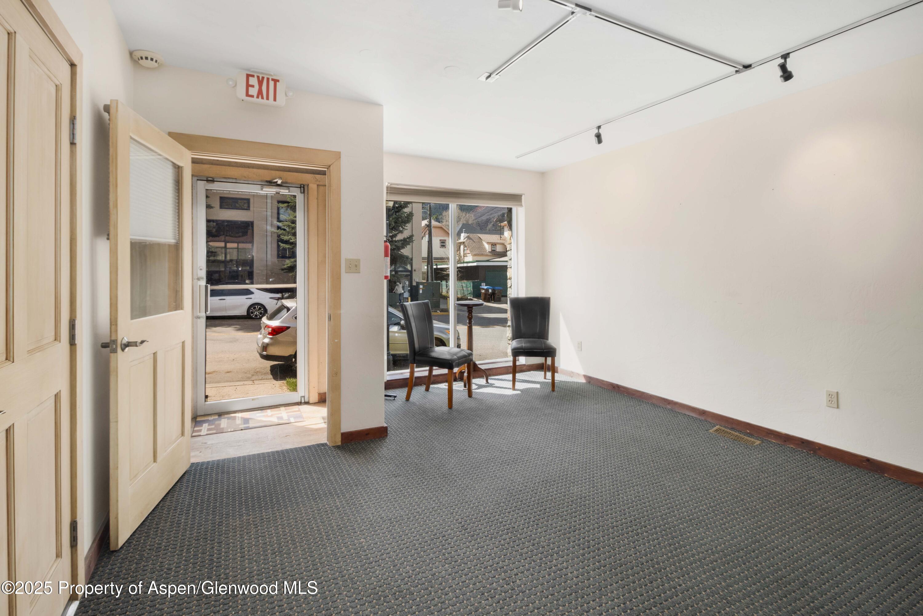 931 Grand Avenue Property Photo 27