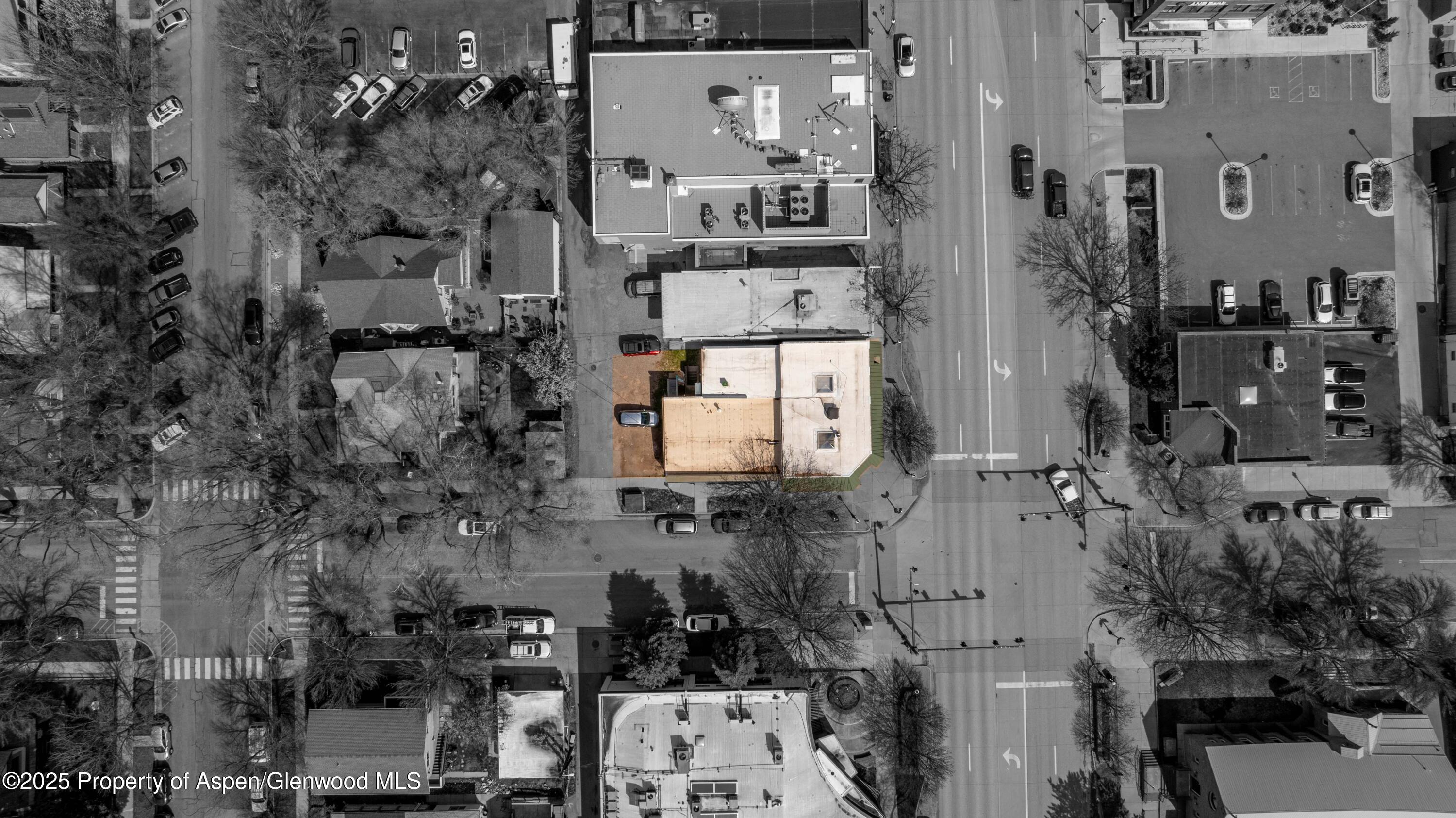 931 Grand Avenue Property Photo 36
