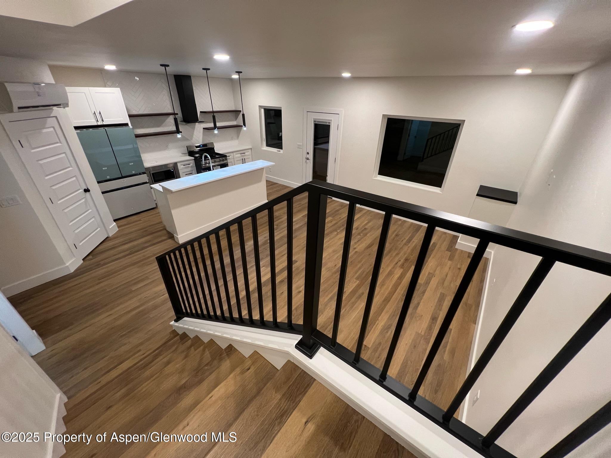 2398 Ridge Circle, C Property Photo 6