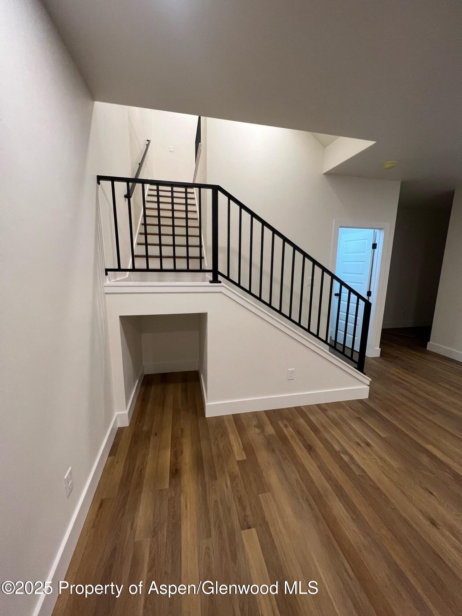 2398 Ridge Circle, C Property Photo 7