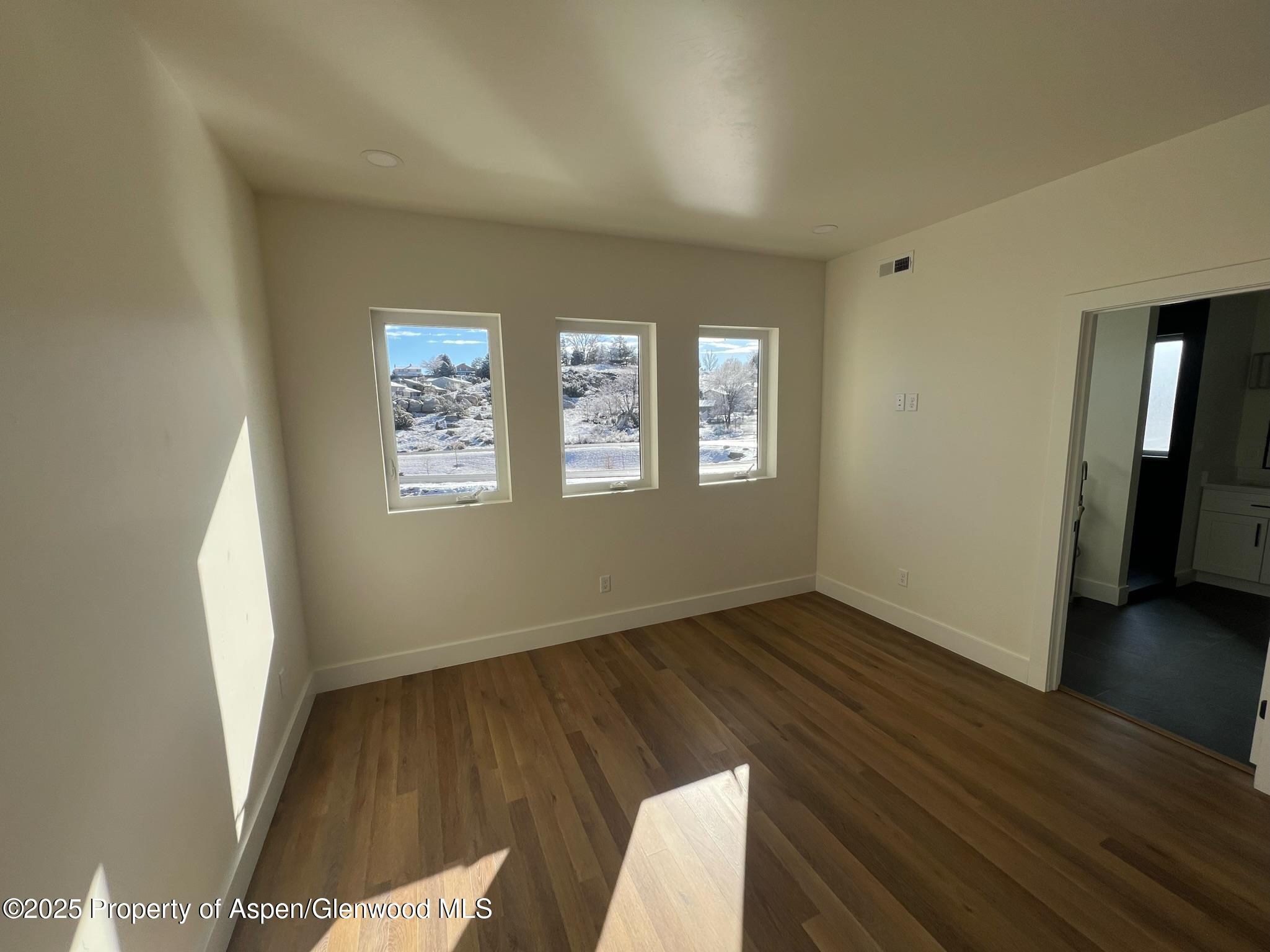 2398 Ridge Circle, C Property Photo 13