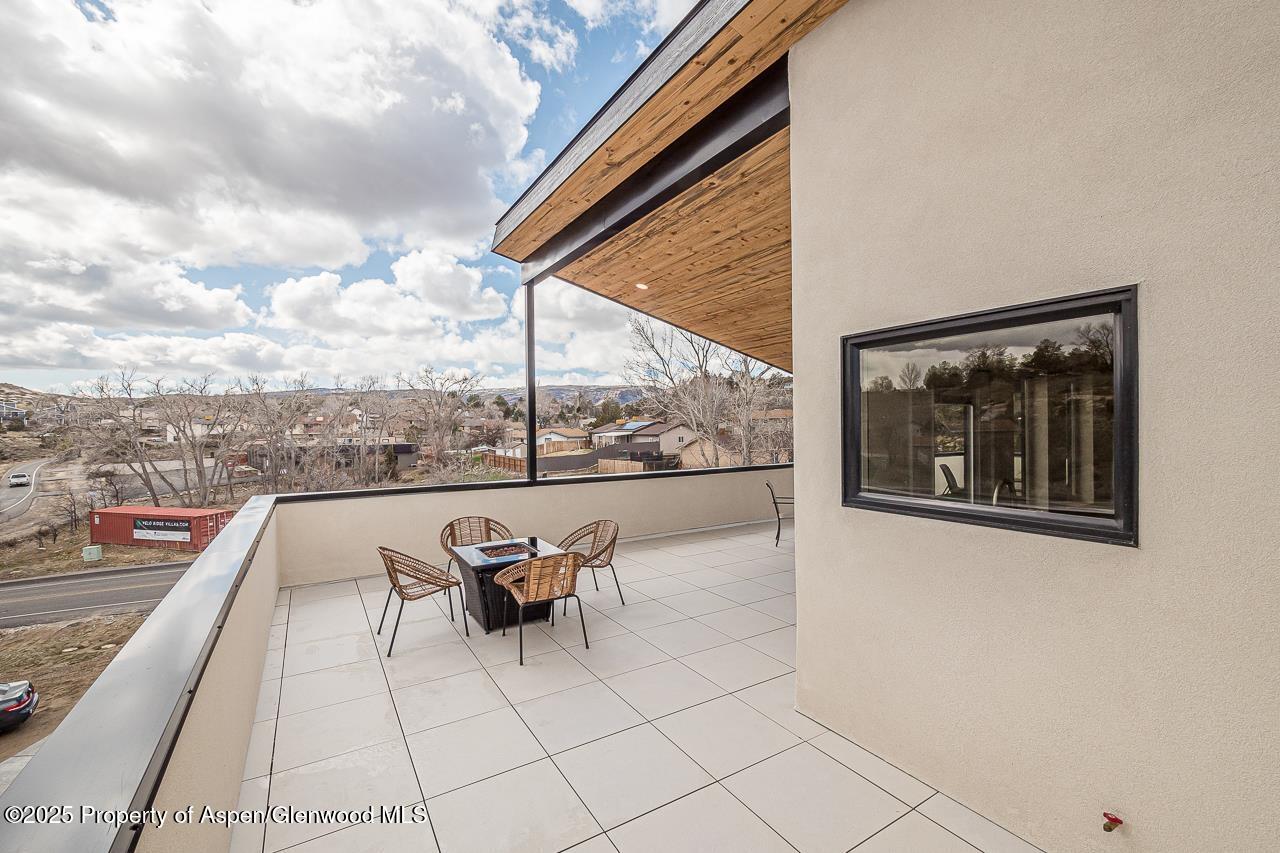 2398 Ridge Circle, C Property Photo 21