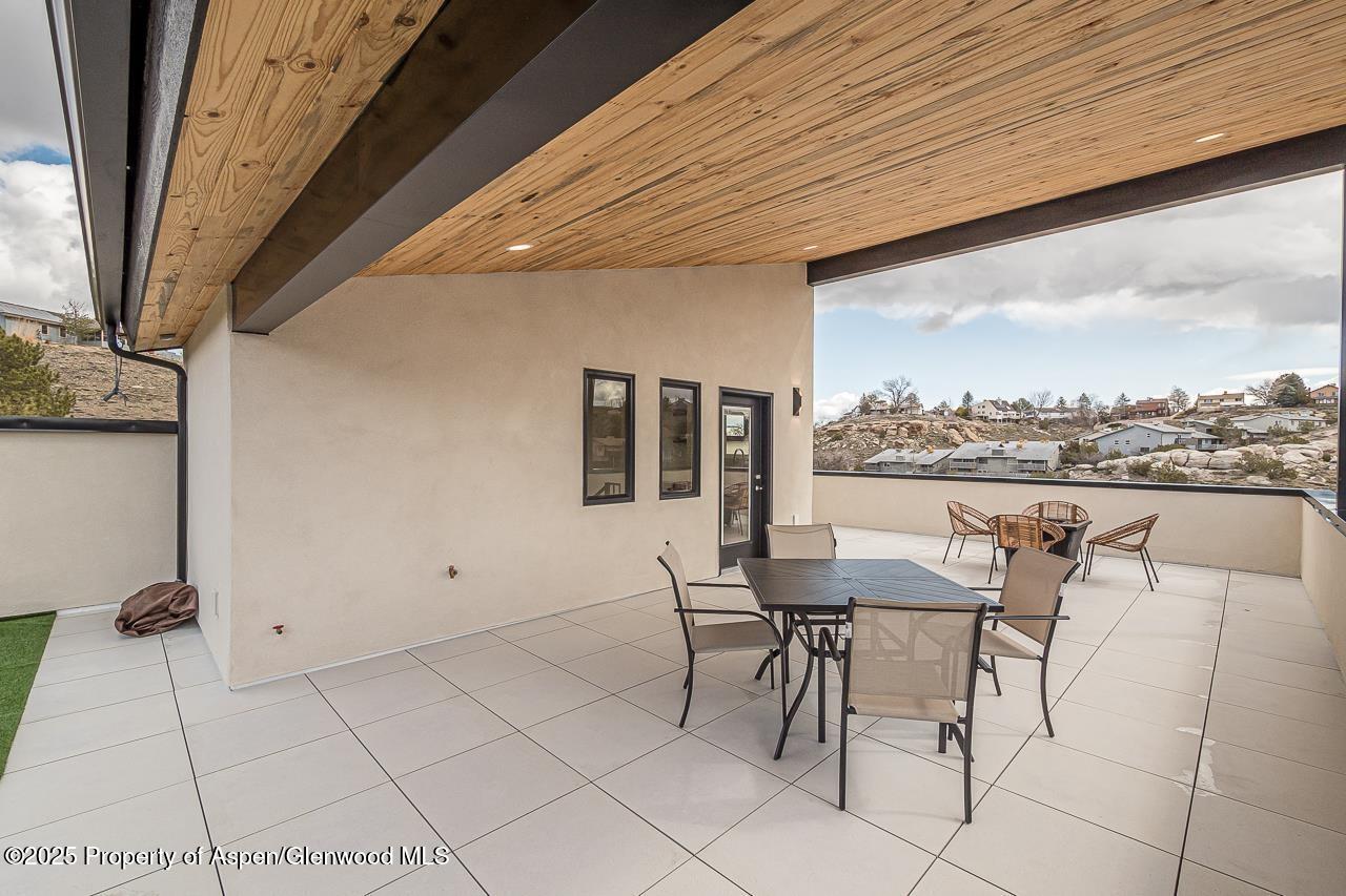 2398 Ridge Circle, C Property Photo 22