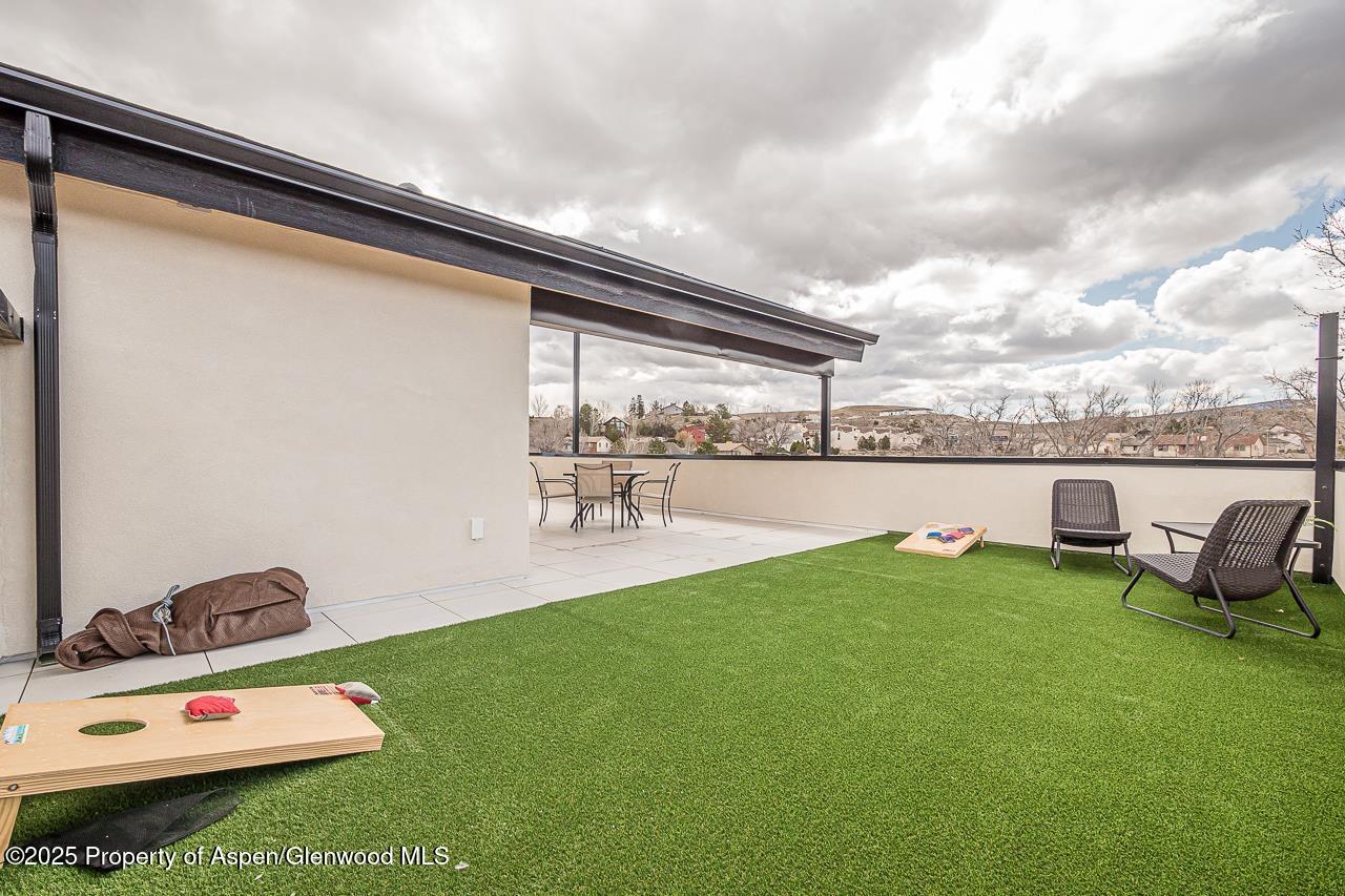 2398 Ridge Circle, C Property Photo 27