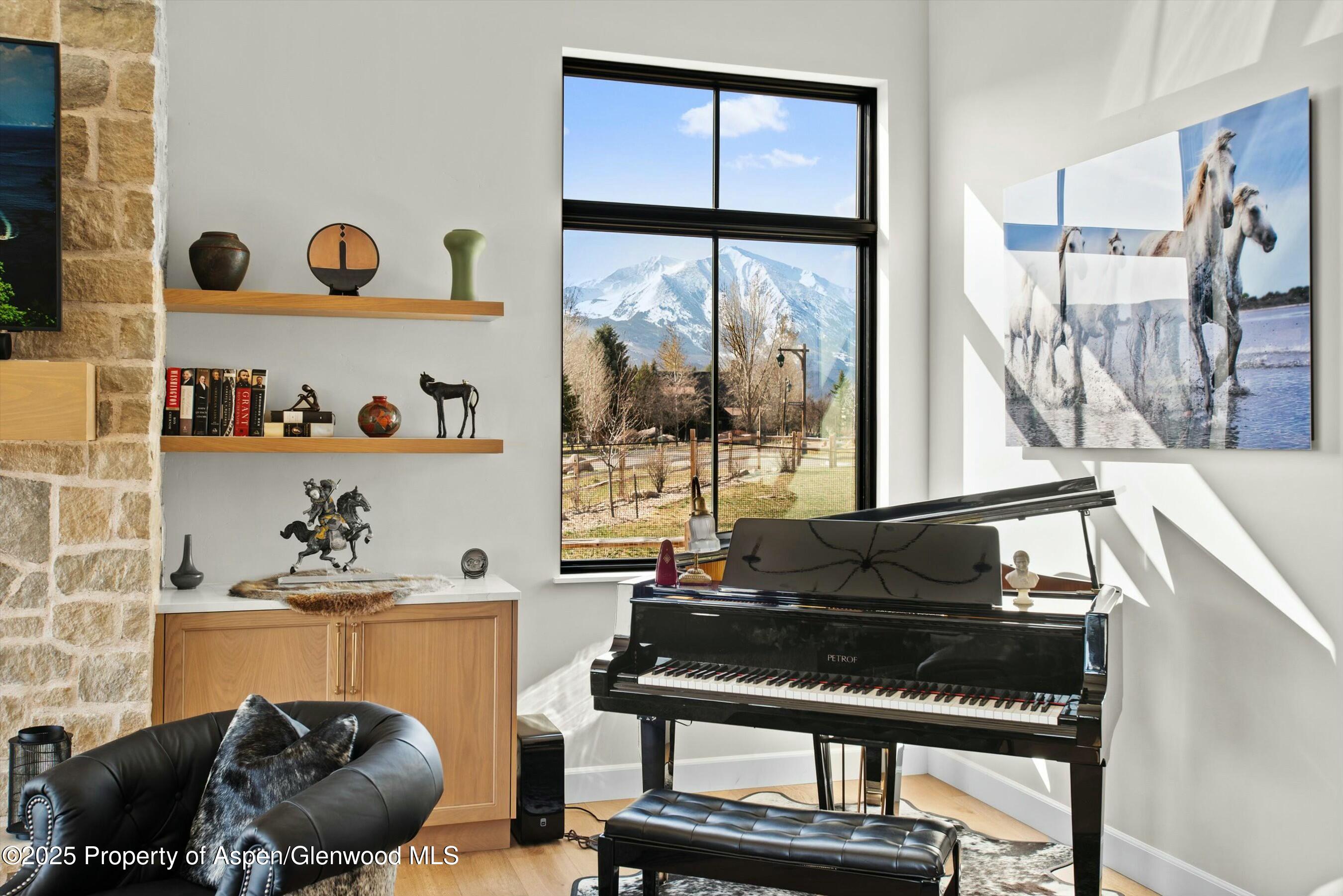 110 Bowles Drive Property Photo 4