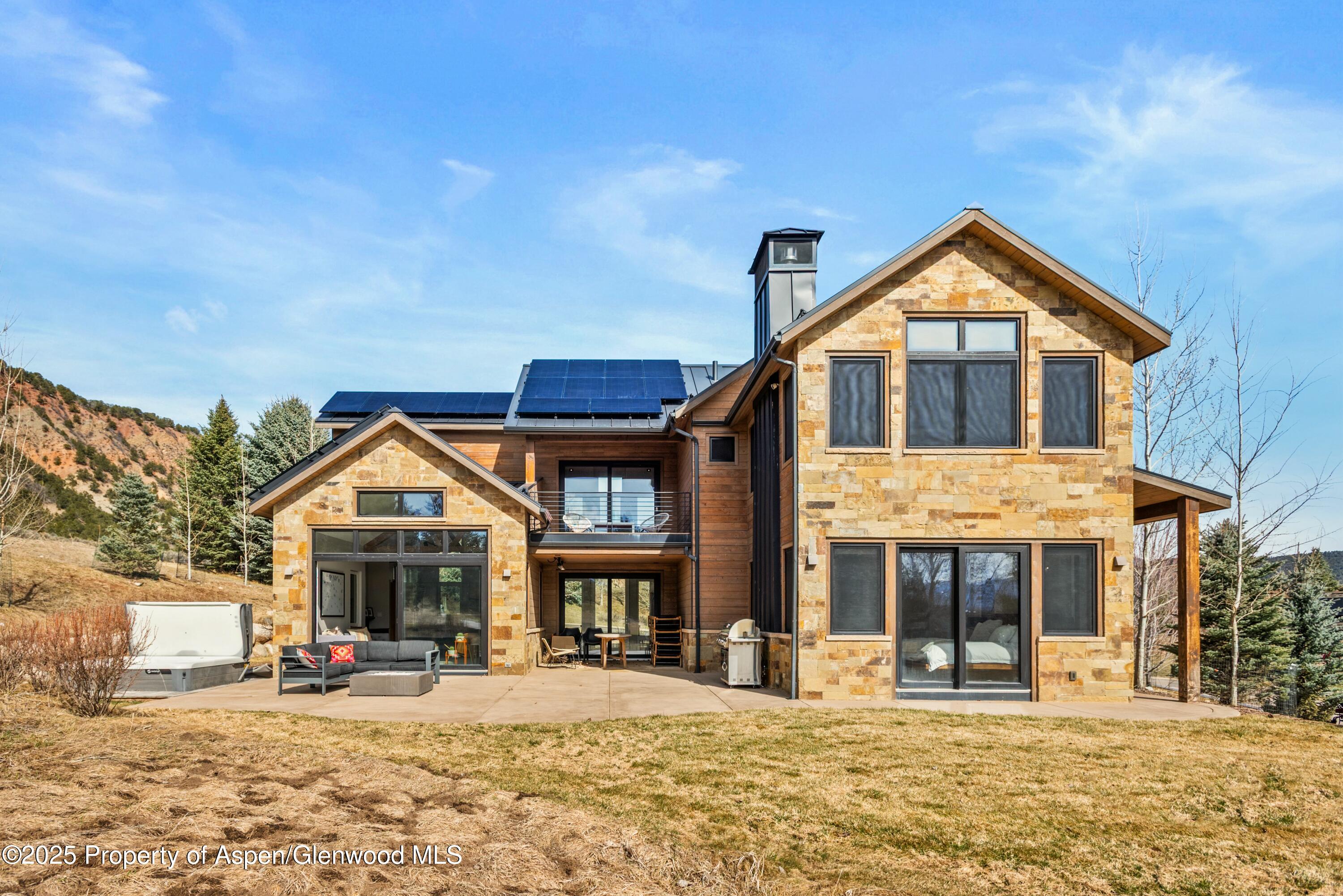649 Saddleback Road Property Photo 3