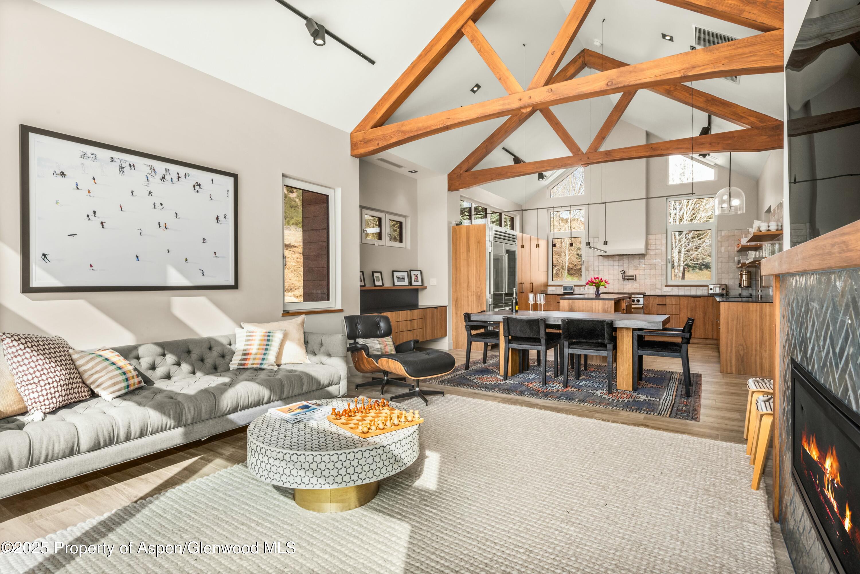 649 Saddleback Road Property Photo 9