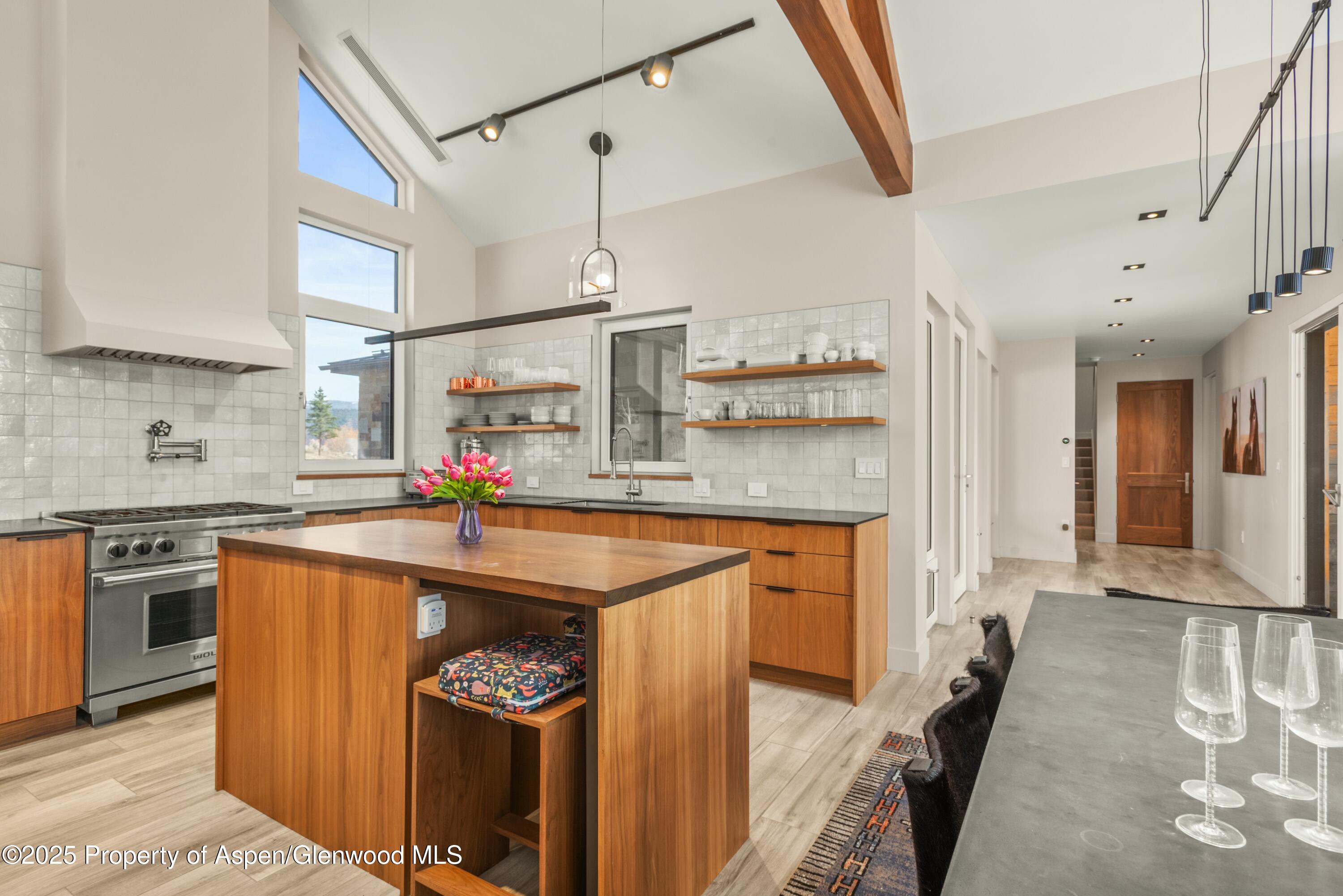 649 Saddleback Road Property Photo 15
