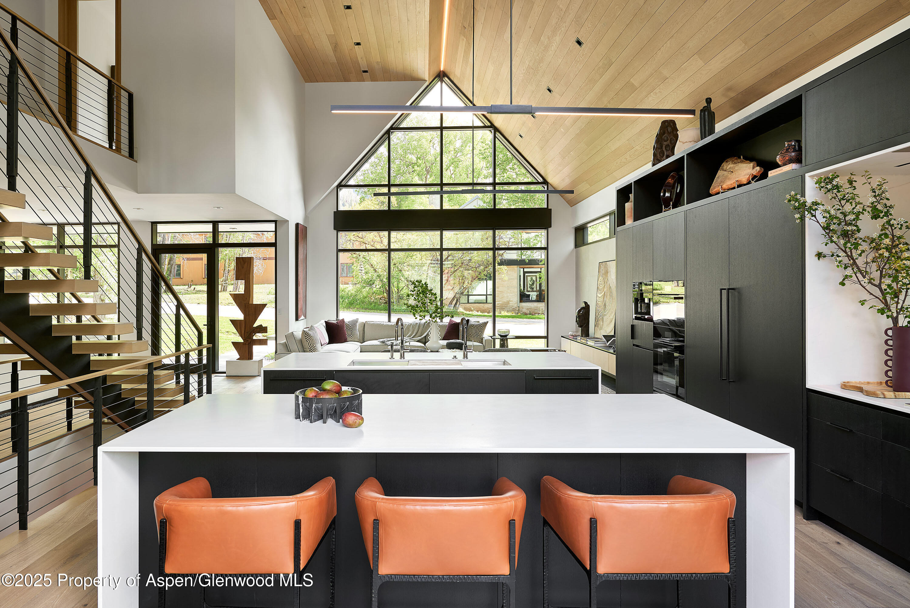 810 W Smuggler Street Property Photo 9