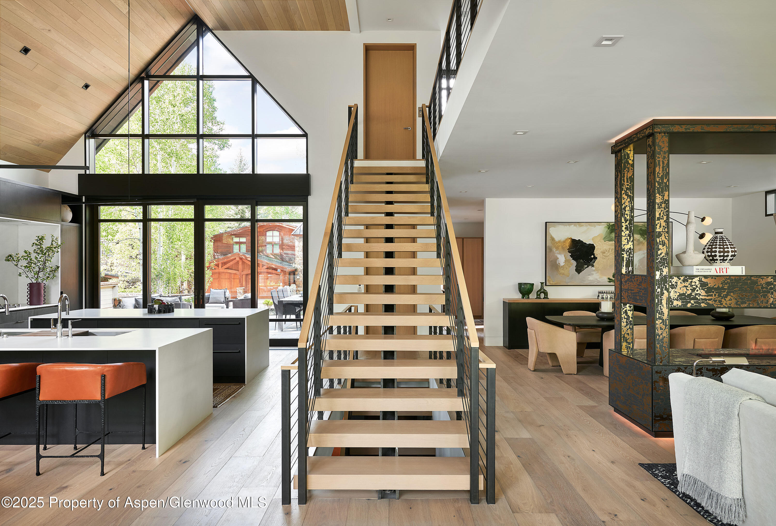 810 W Smuggler Street Property Photo 11