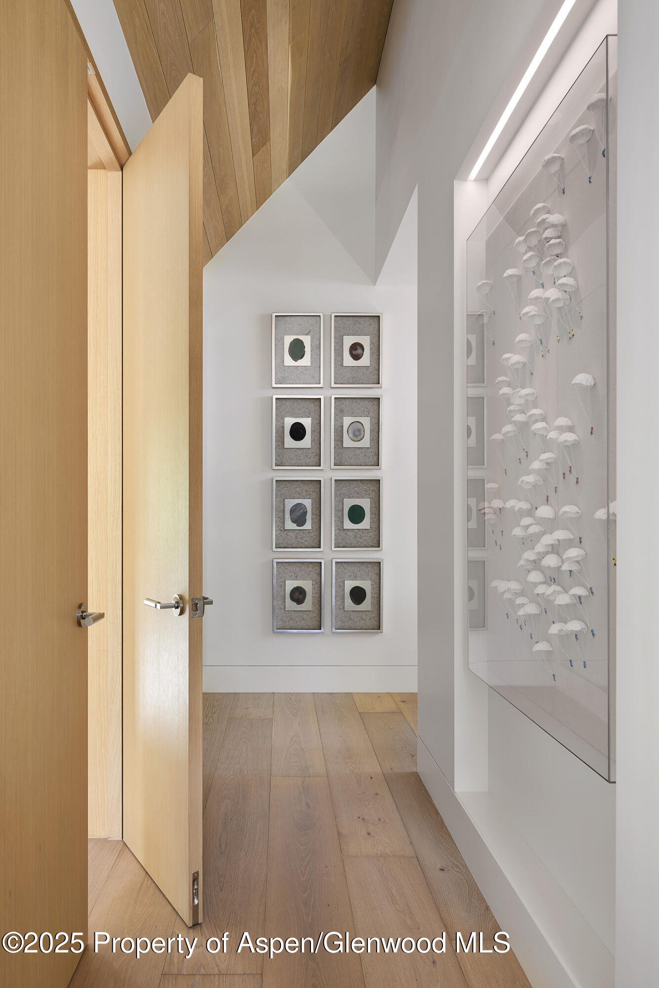 810 W Smuggler Street Property Photo 24