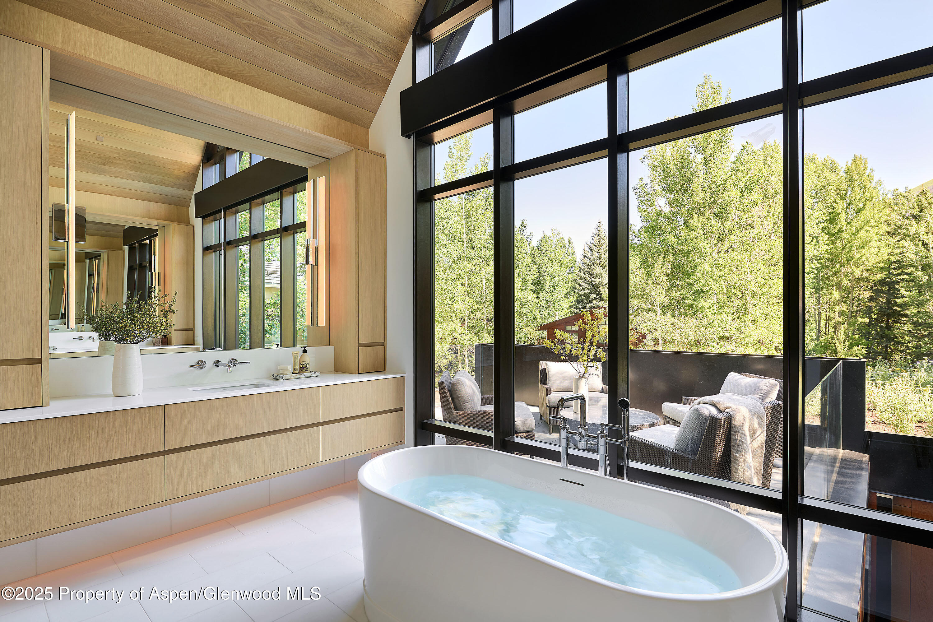 810 W Smuggler Street Property Photo 26