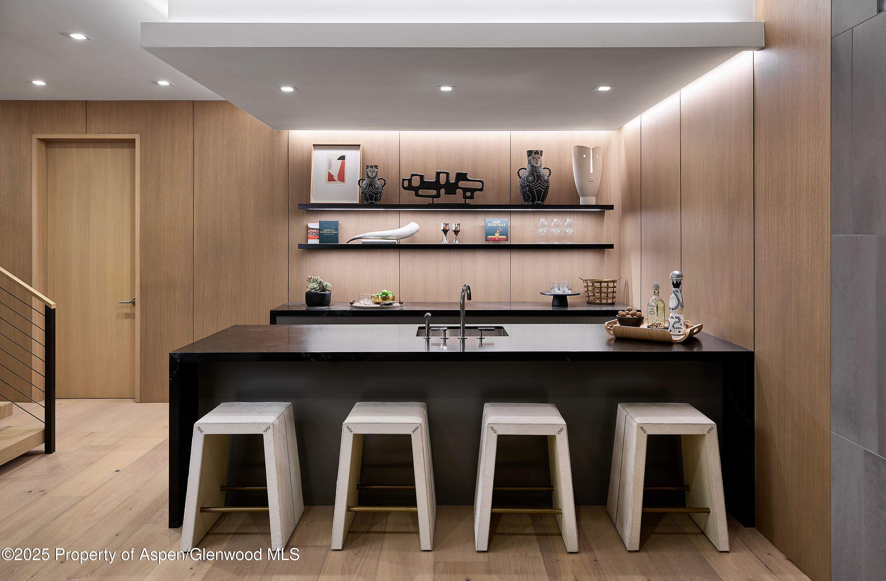 810 W Smuggler Street Property Photo 35