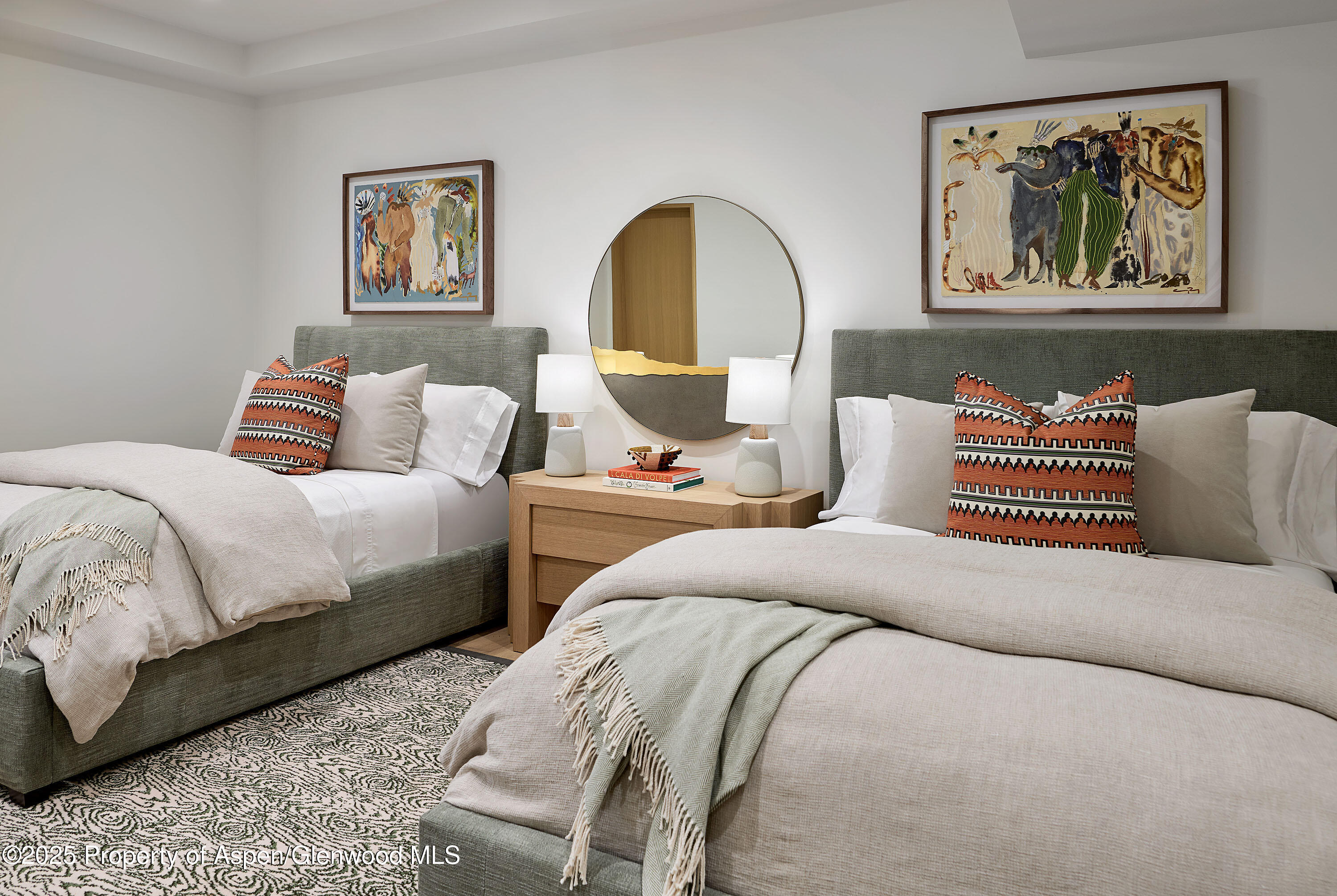 810 W Smuggler Street Property Photo 38