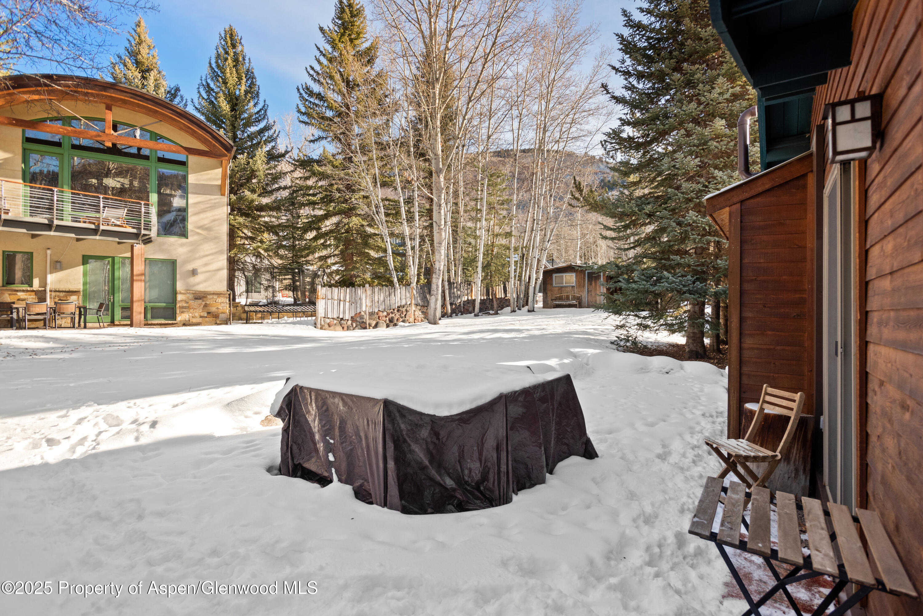 980 King Street 1 Property Photo 14