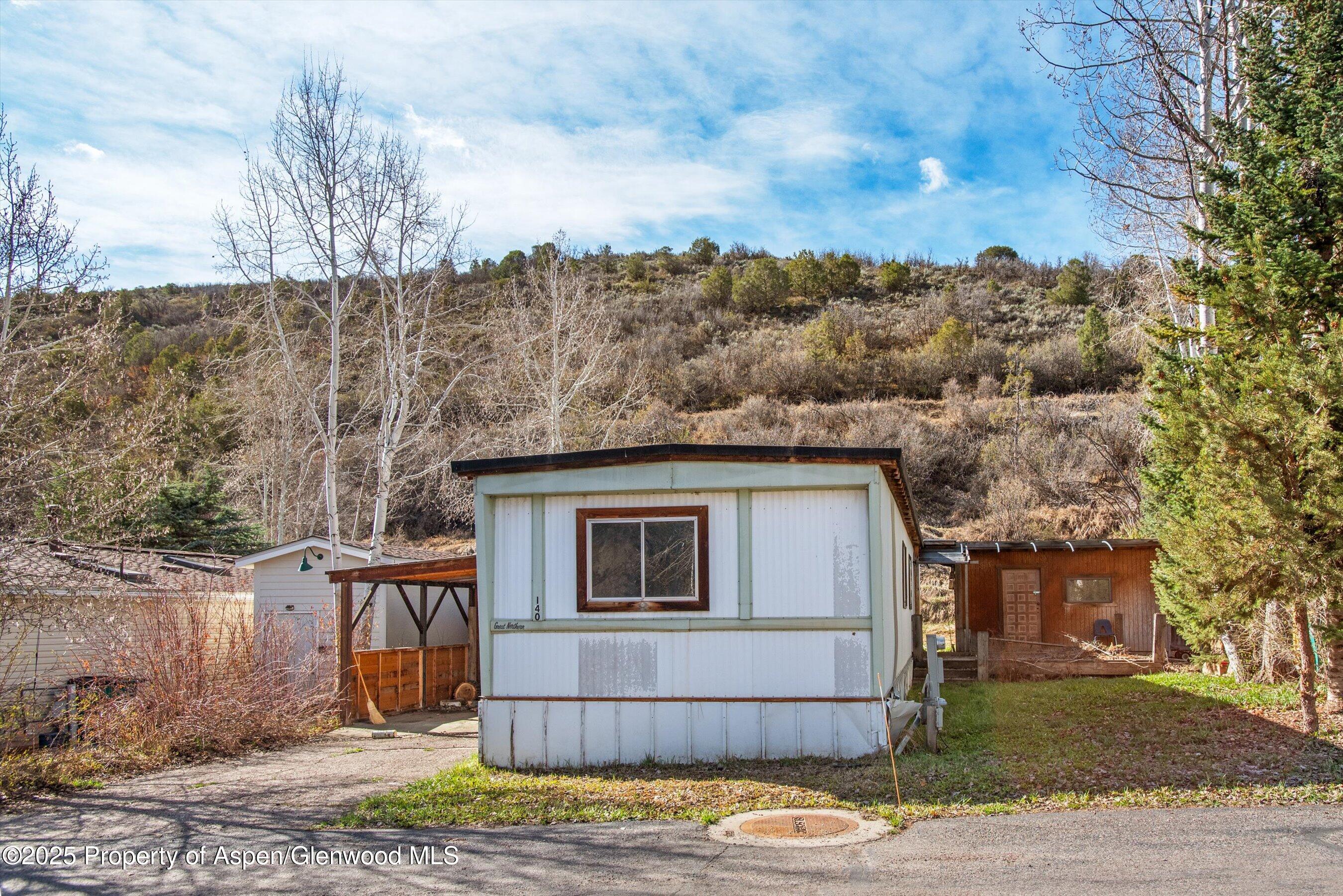 140 Ridge Trail Property Photo 1