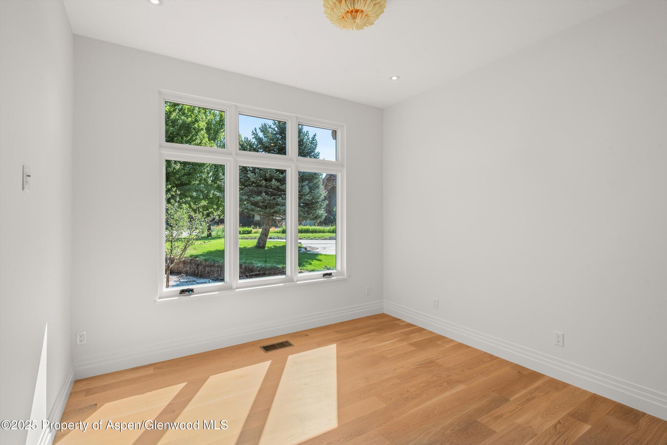 1229 Heritage Drive Property Photo 15