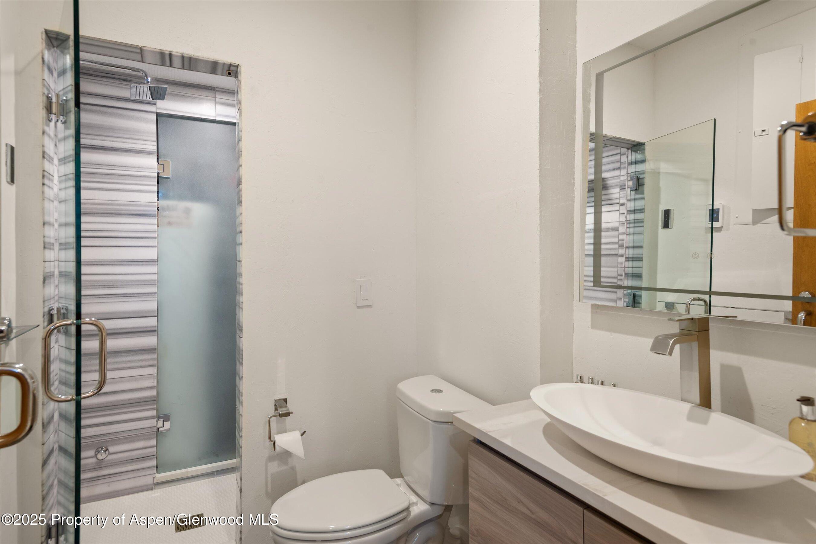 699 Eppley Drive Property Photo 34
