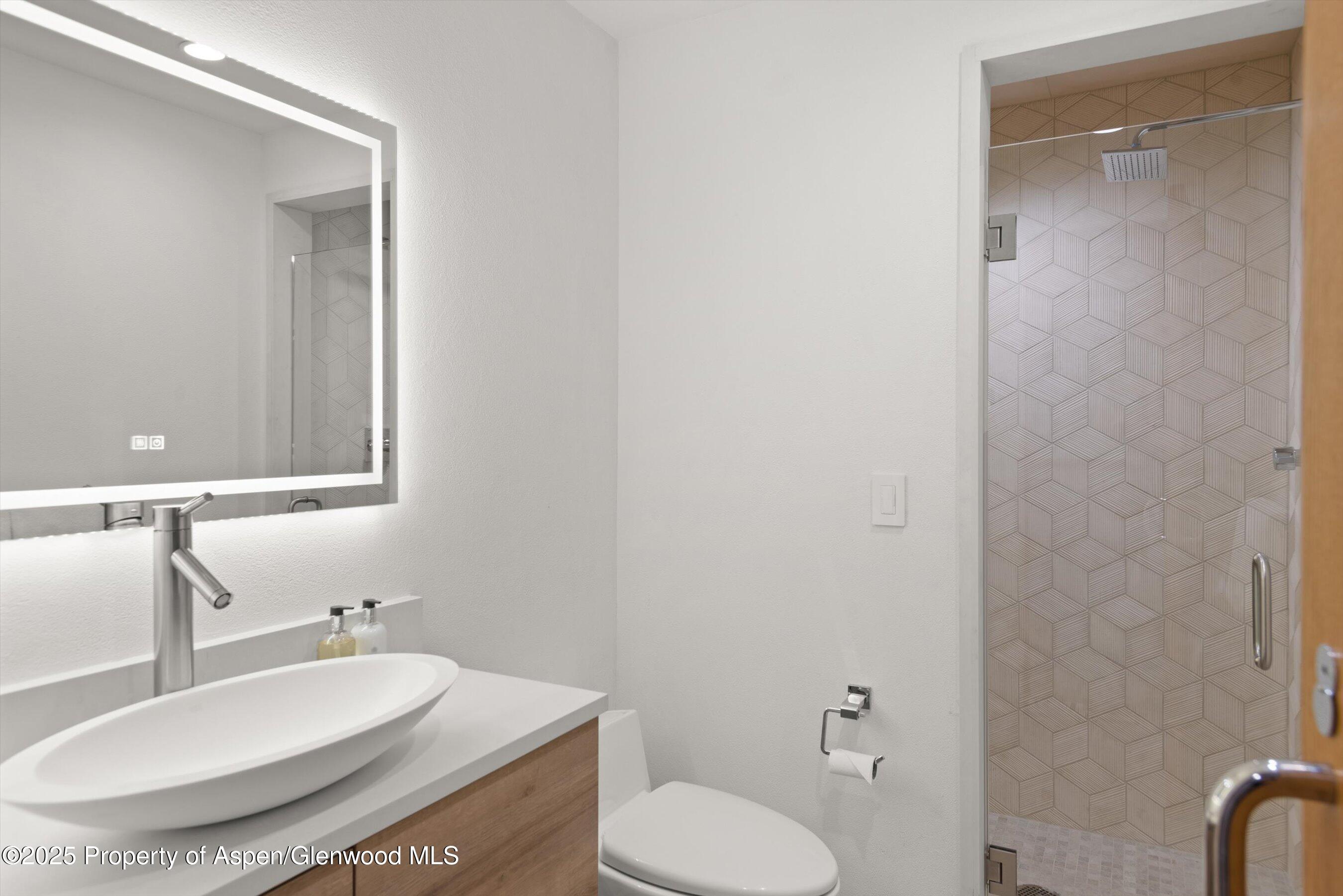 699 Eppley Drive Property Photo 39