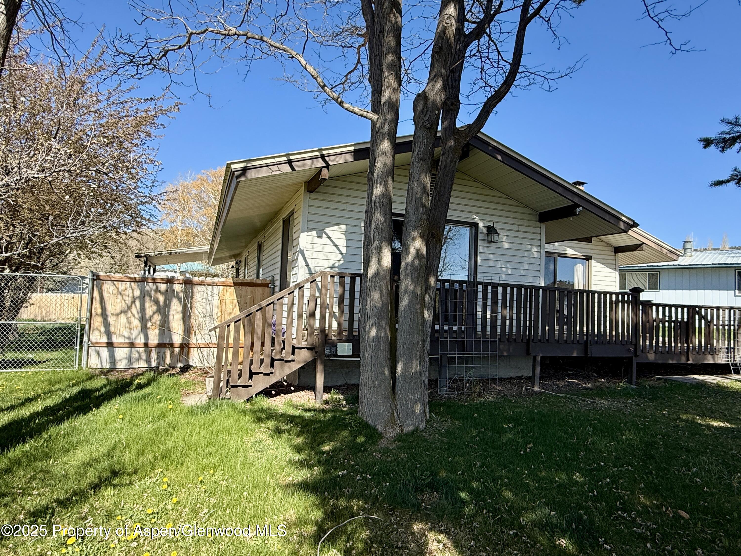 763 2nd Street Property Photo