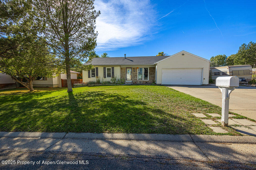 896 Villa View Drive Property Photo 1