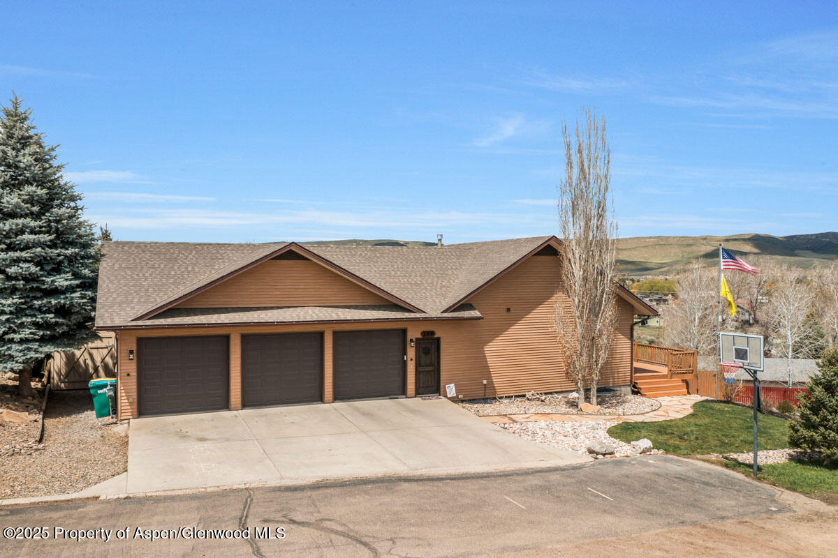 268 Harvest Drive Property Photo 1
